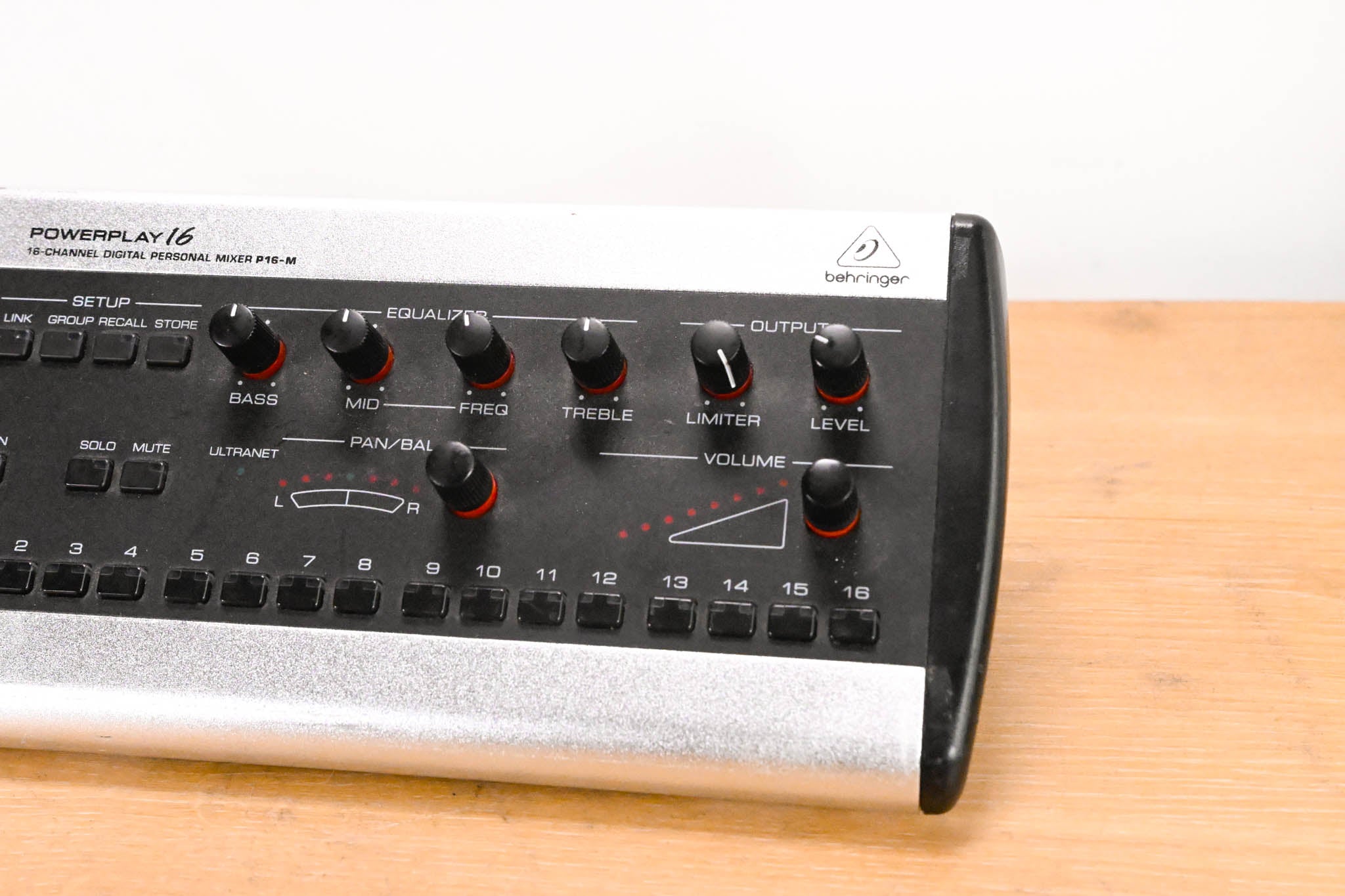 Behringer Powerplay P16-M 16-Channel Digital Personal Mixer