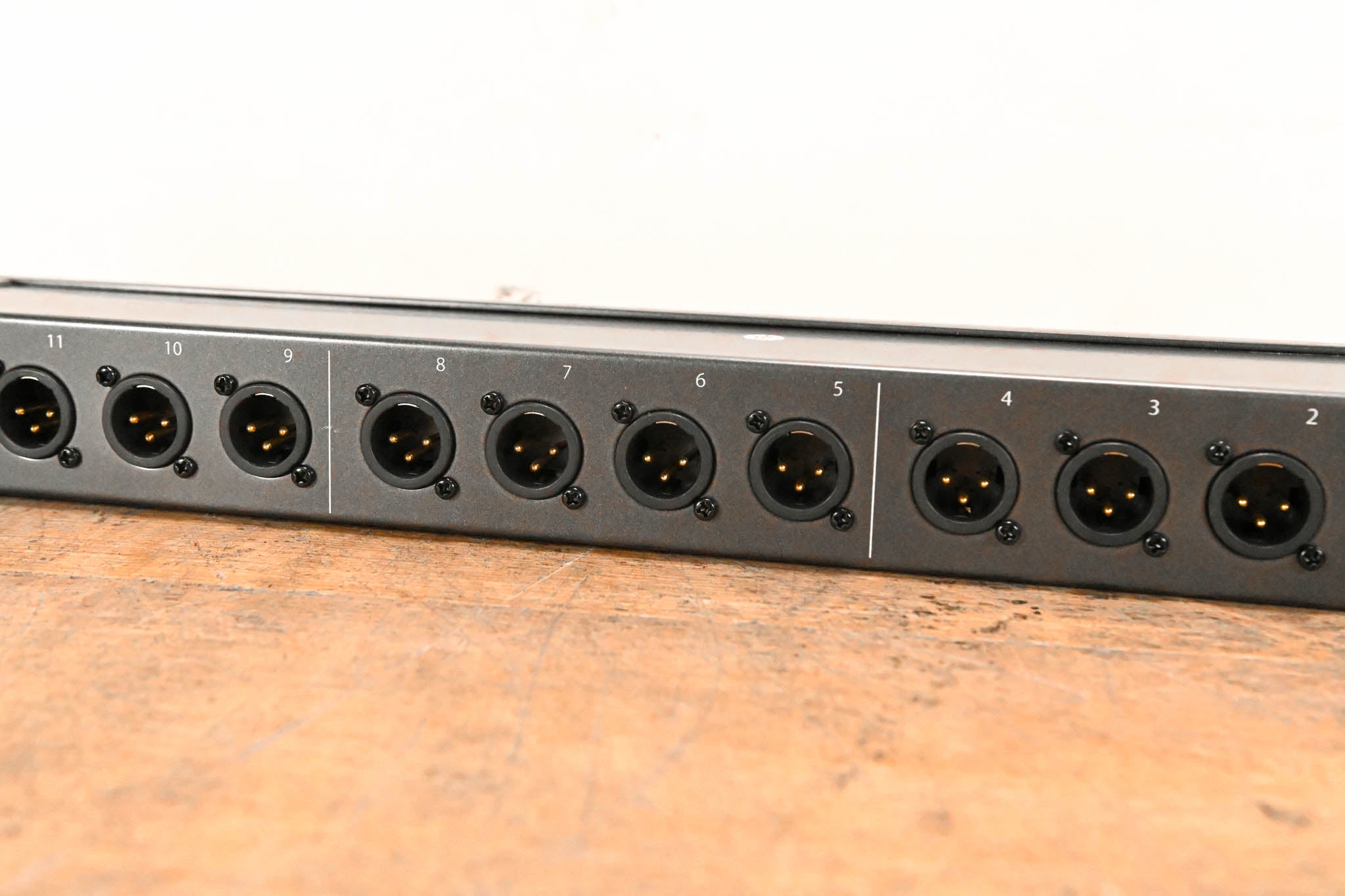 Hosa PDR-369 XLR3F to XLR3M Patch Bay