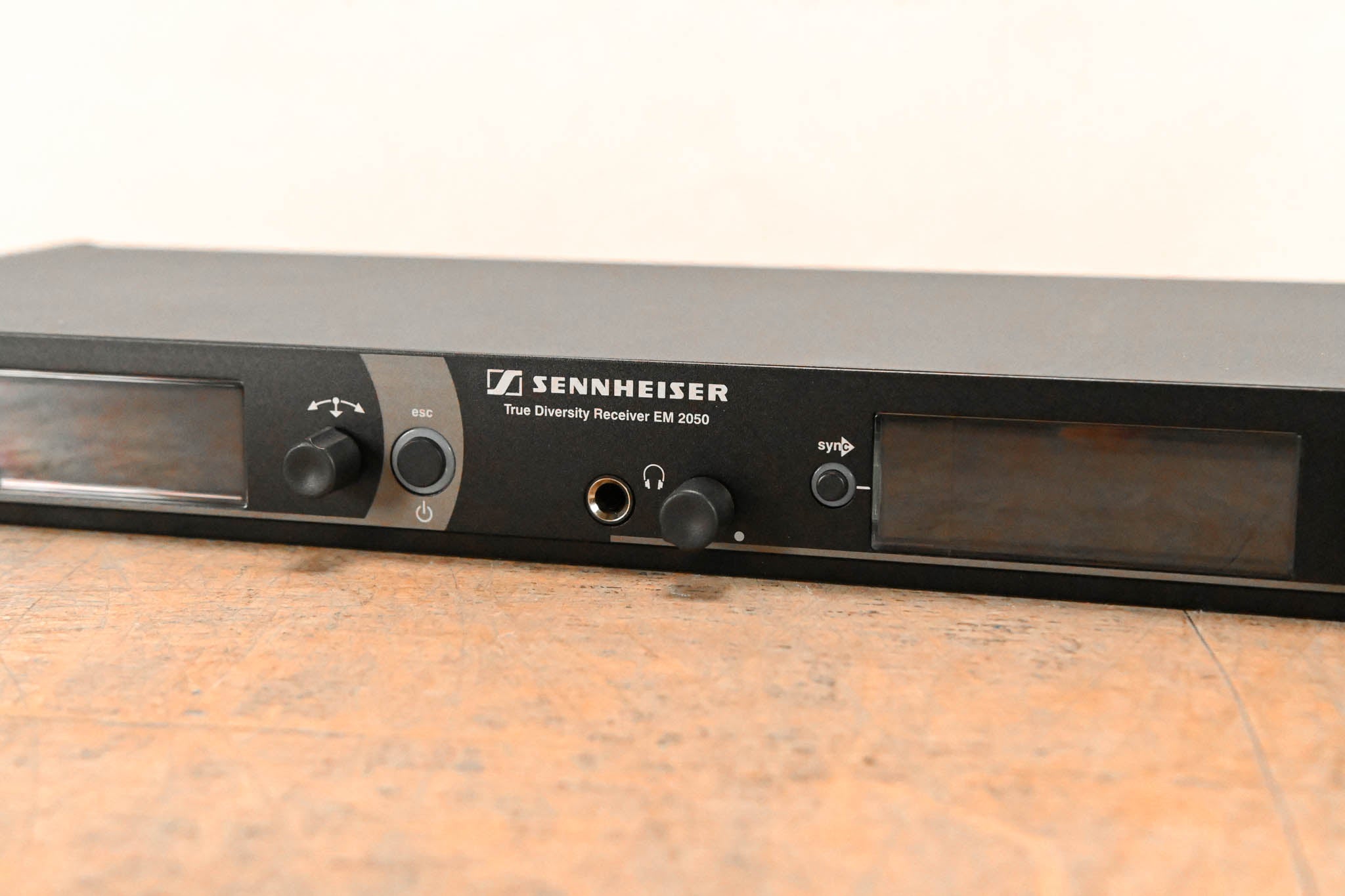 Sennheiser EM 2050 Dual-Channel Wireless Receiver Aw Range: 516-558 MHz