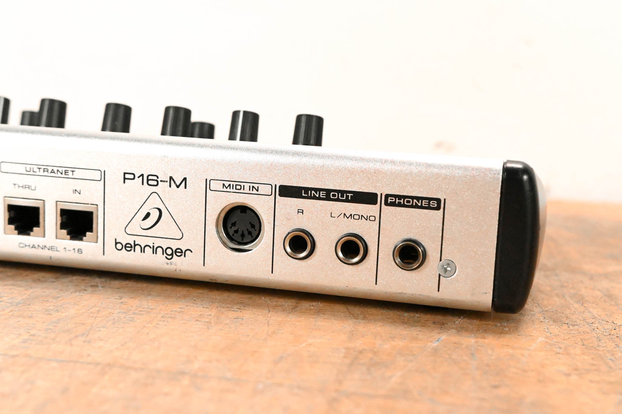 Behringer Powerplay P16-M 16-Channel Digital Personal Mixer