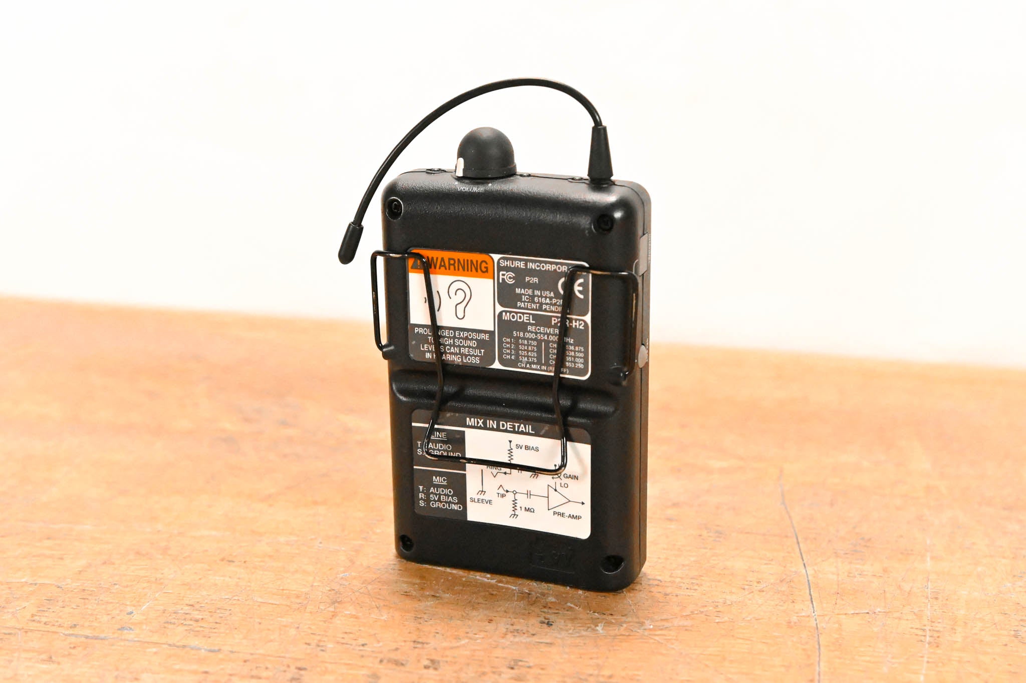 Shure P2R-H2 Wireless Bodypack Receiver - H2 Band: 518-554 MHz