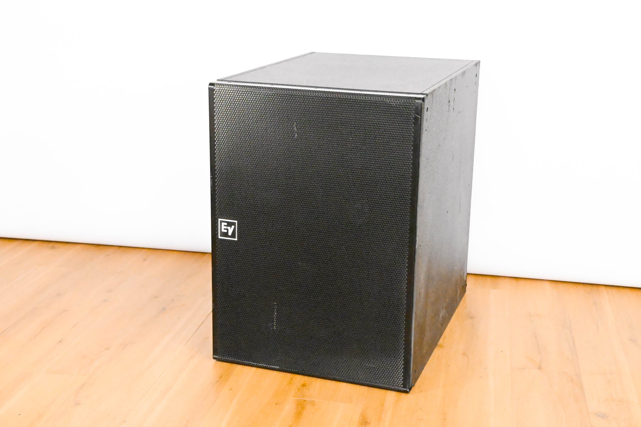 Electro-Voice (EV) EVA-2151D Dual 15" Passive Line Array Subwoofer