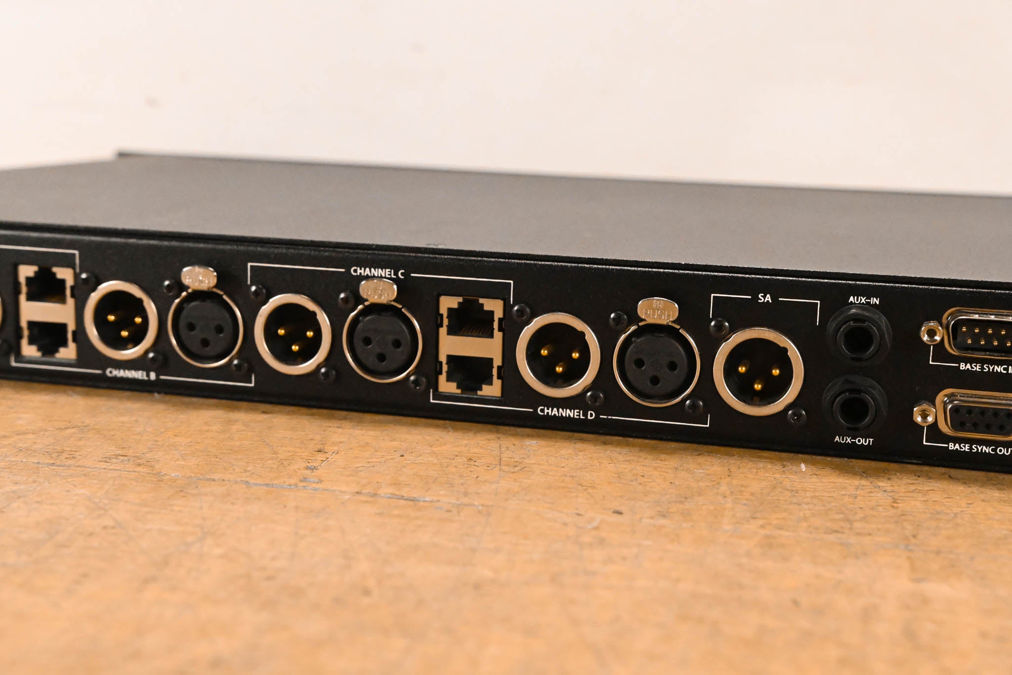 Clear-Com TMB44524INCC Tempest 2400 Wireless Intercom Base Station