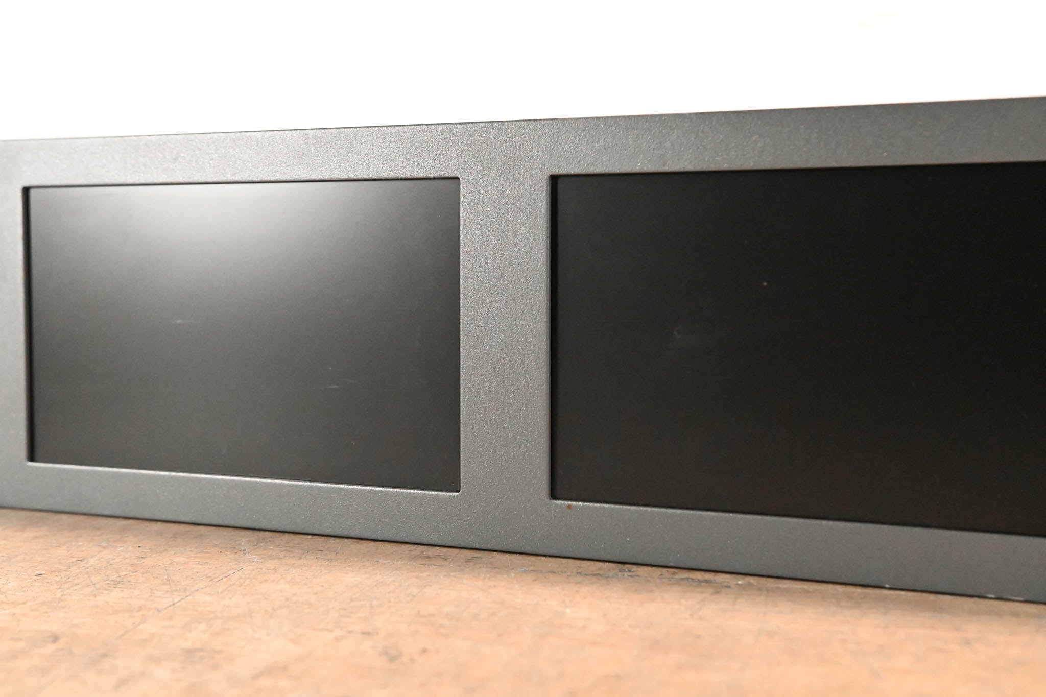 Blackmagic Design Smartview Duo 2 Dual 8" LCD Monitors (NO POWER SUPPLY)