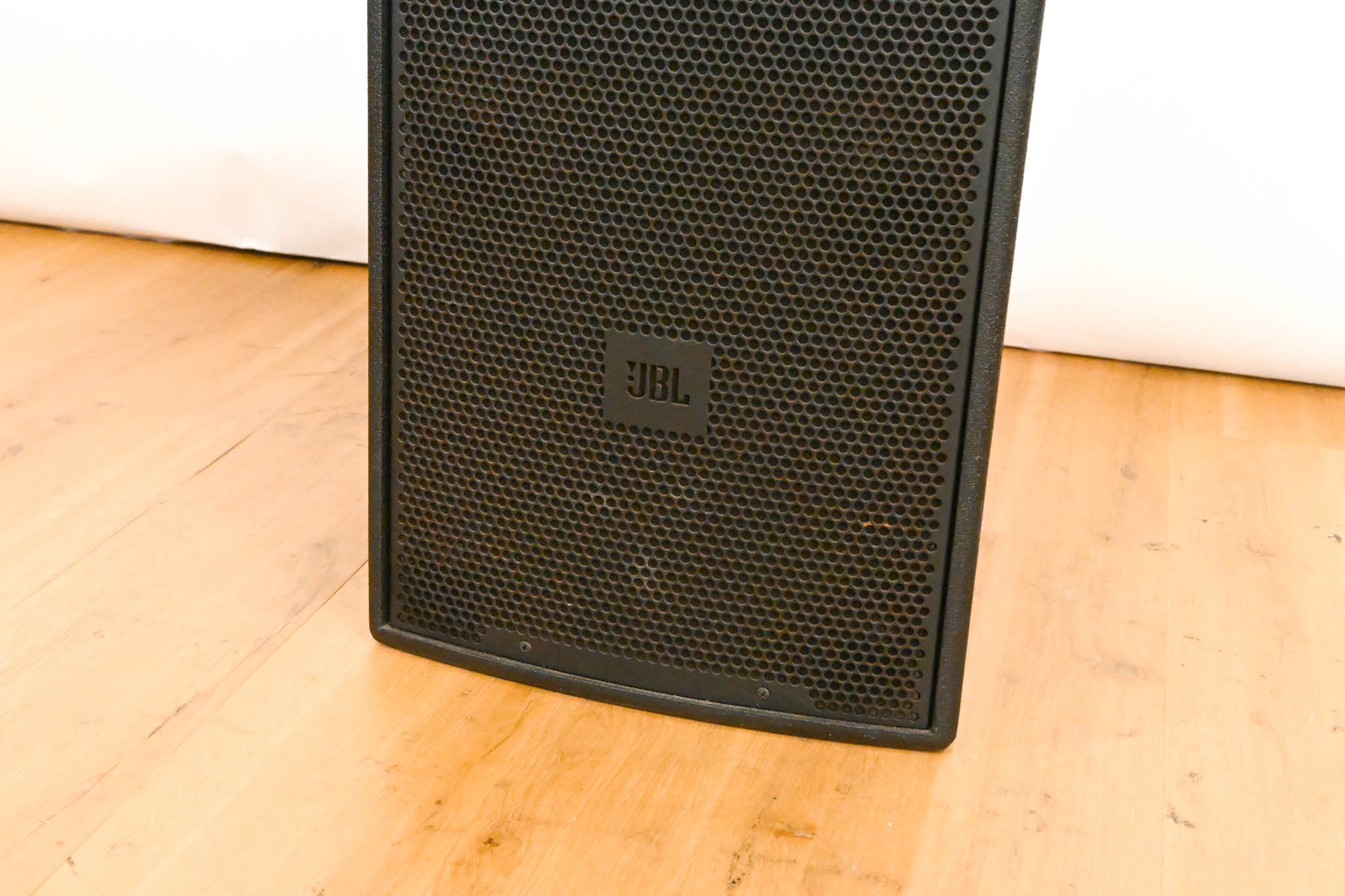 JBL VP7212/64DPCN Powered 12-inch Integrated Loudspeaker w/ CobraNet