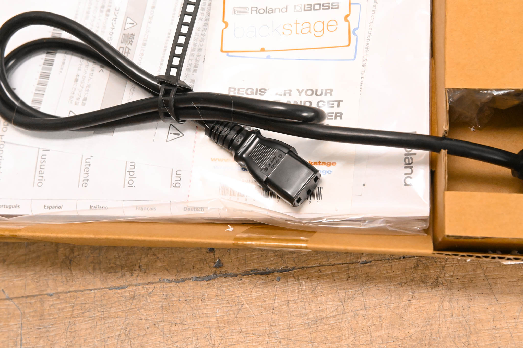 Roland BA-330 Portable Stereo PA System