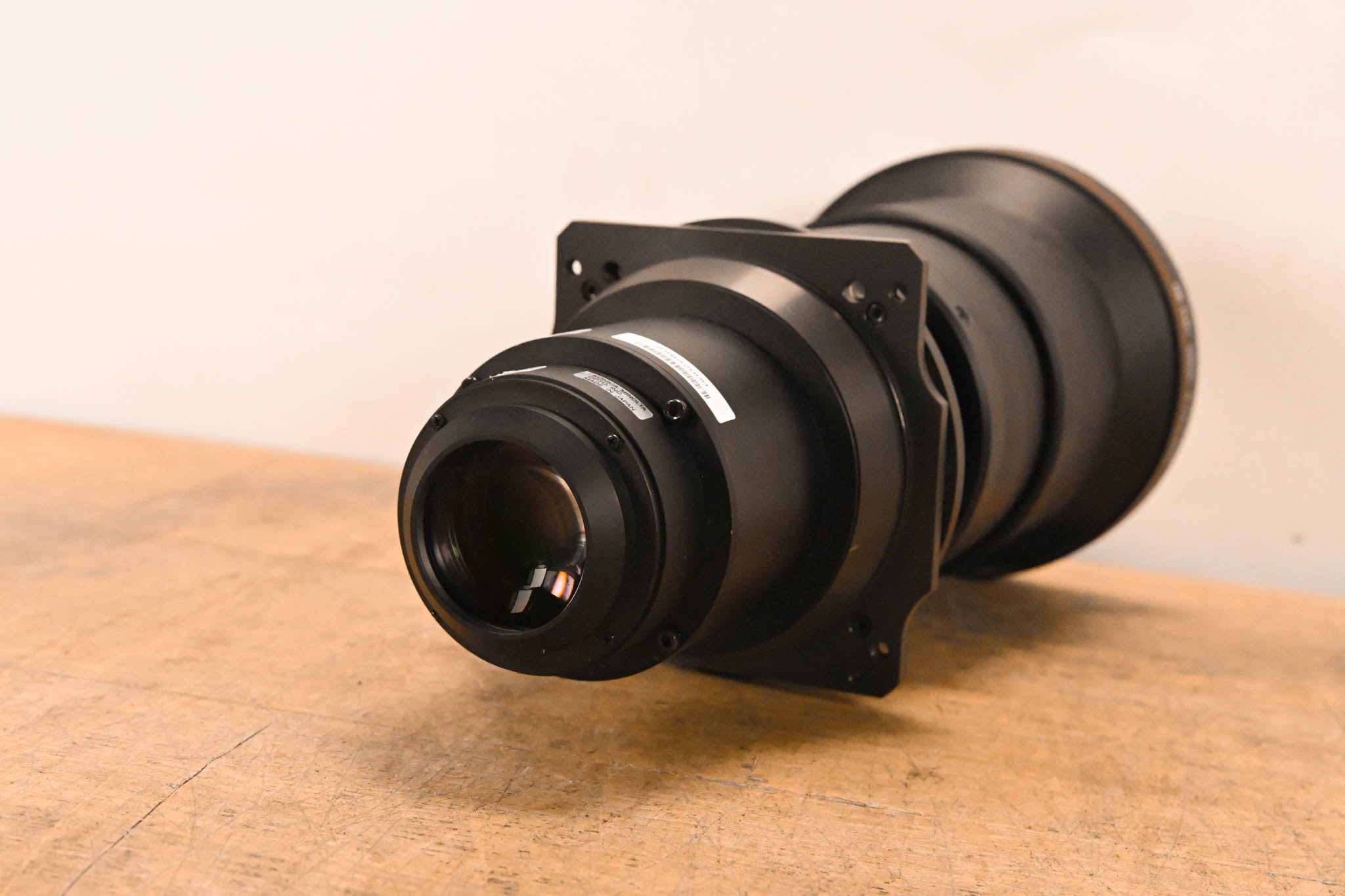 Barco HB TLD+ HD 0.67:1 Projector Lens