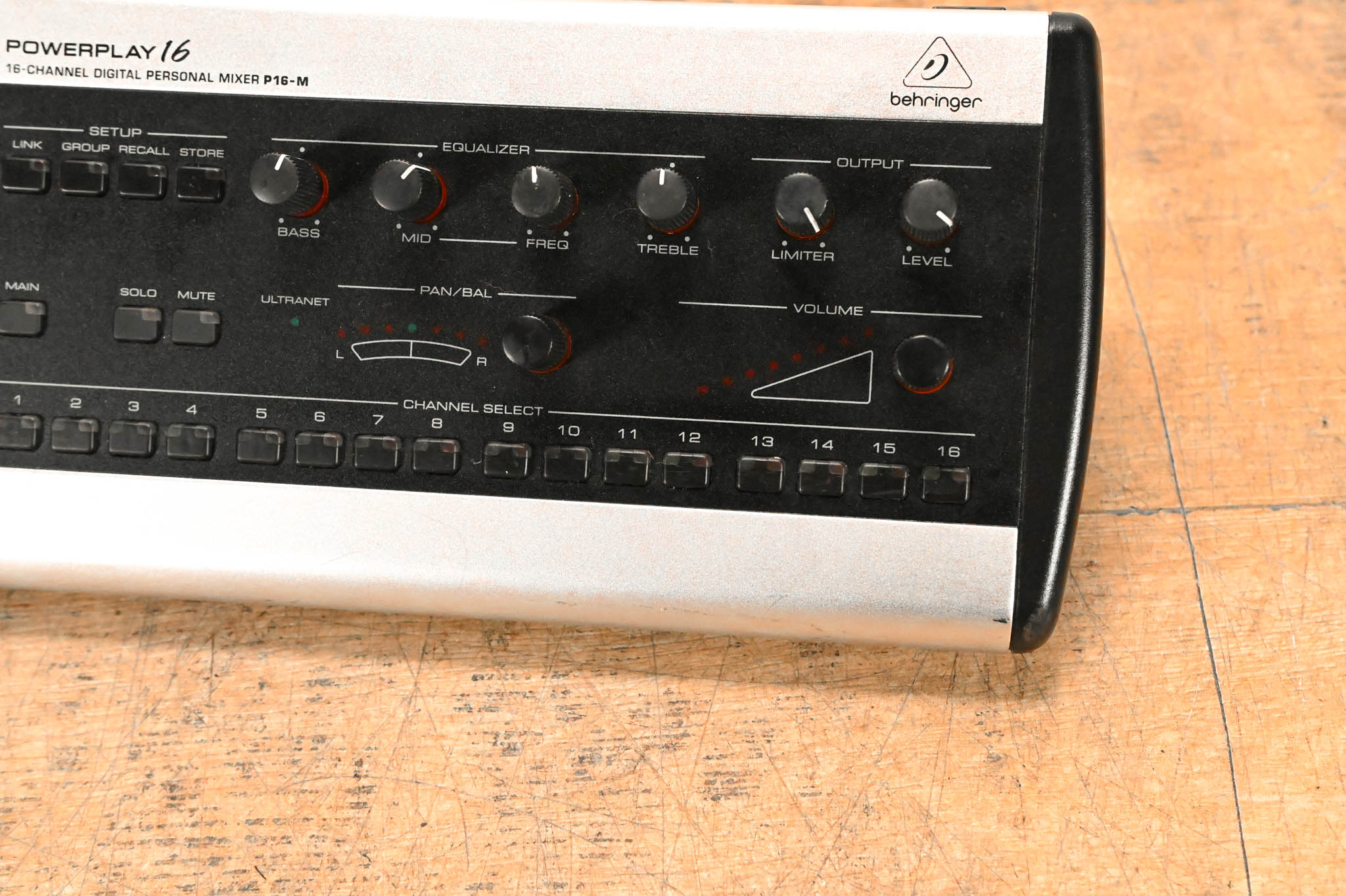 Behringer Powerplay P16-M 16-Channel Digital Personal Mixer