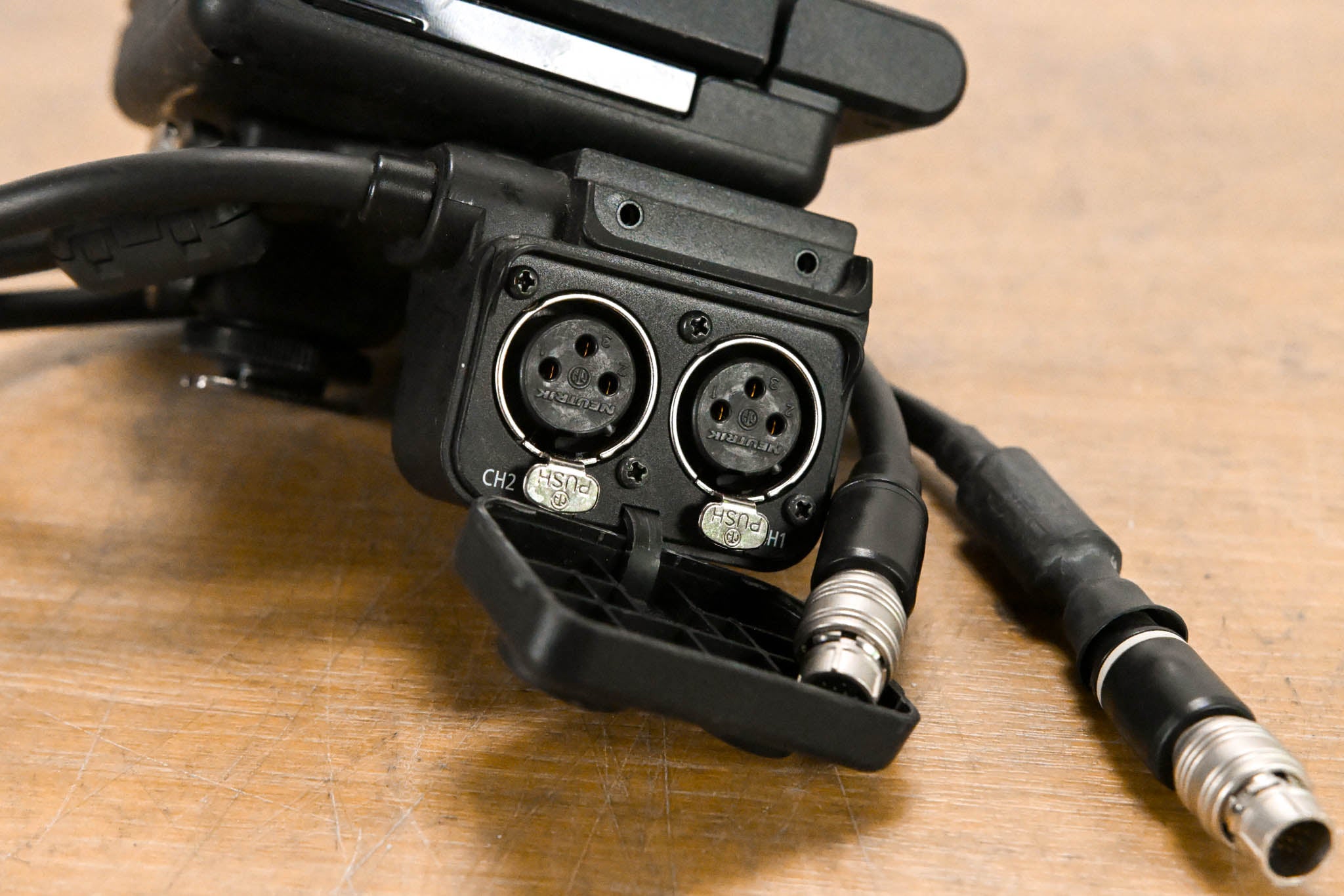 Canon C300/C500 Monitor
