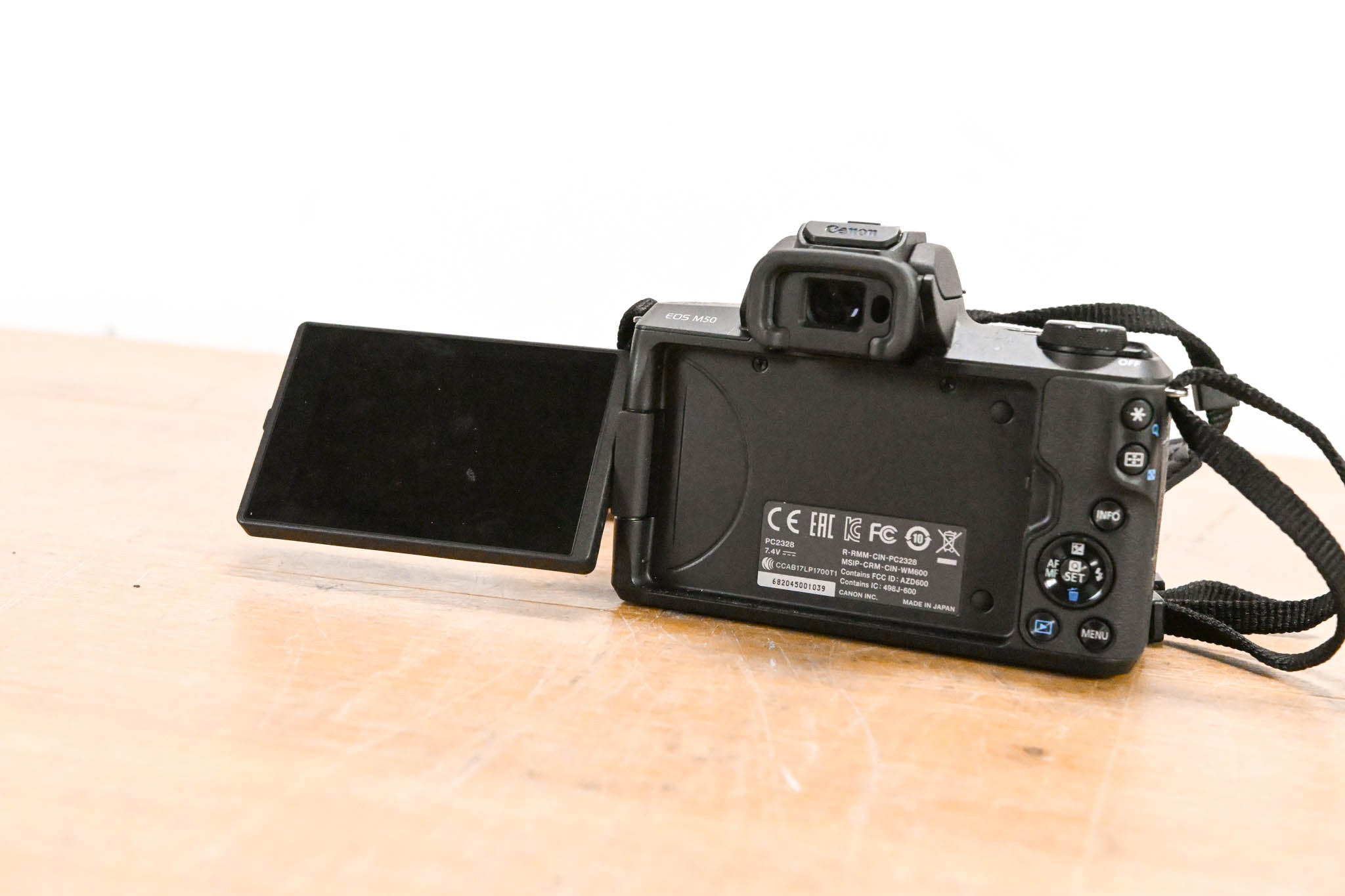 Canon EOS M50 Mirrorless Camera with EF-M 15-45mm f/3.5-6.3 IS STM Lens