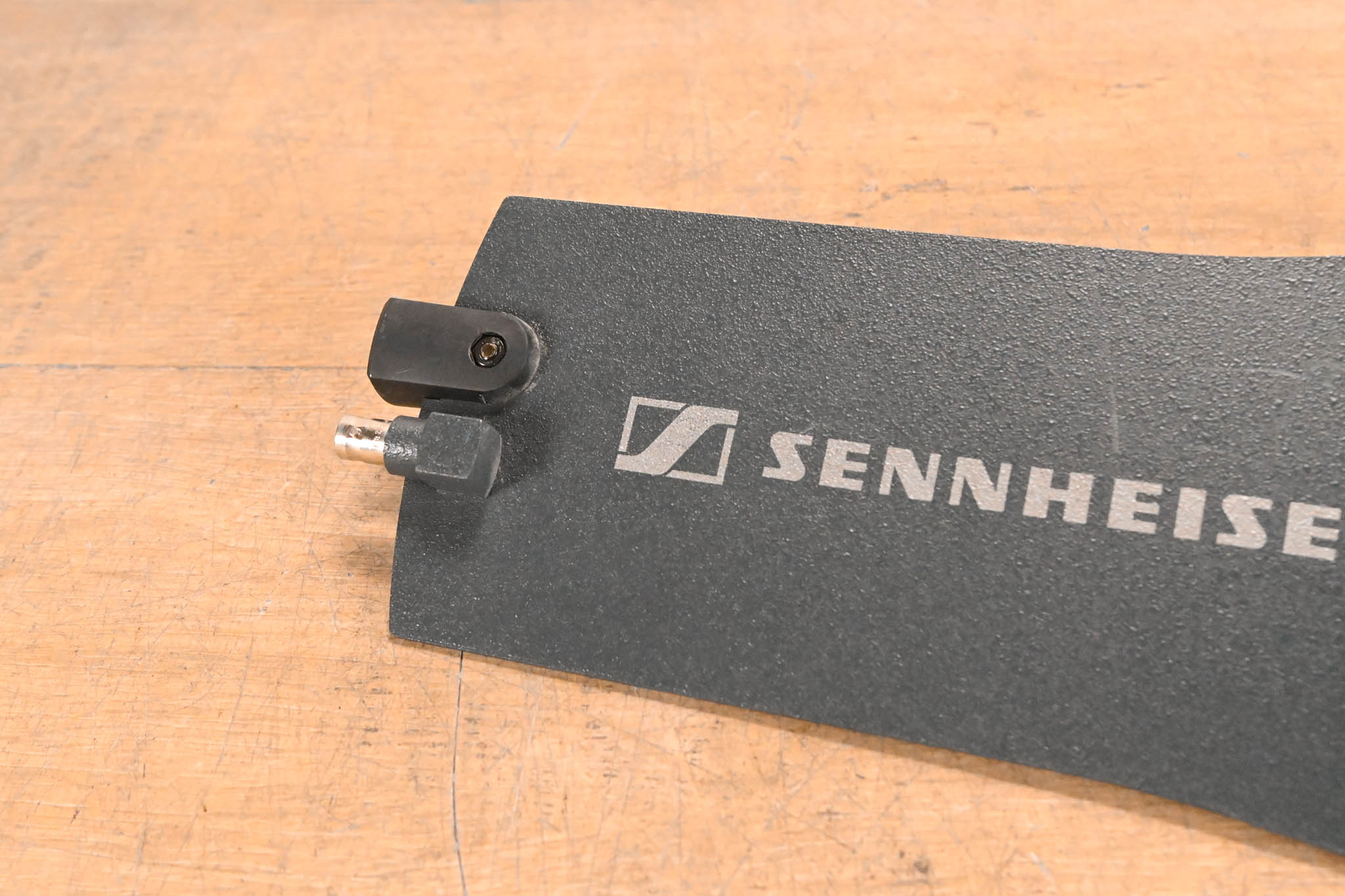 Sennheiser A 1031-U Omnidirectional UHF Antenna