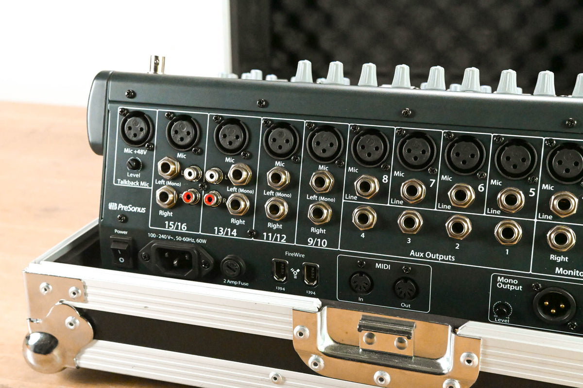 PreSonus StudioLive 16.0.2 16-Channel Digital Mixer w/ Road Case