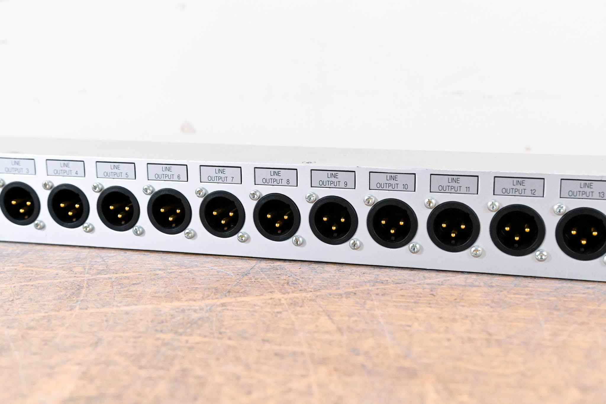 Studer D21m Modular I/O - 16x Line Outputs to 2x DB25 Connectors