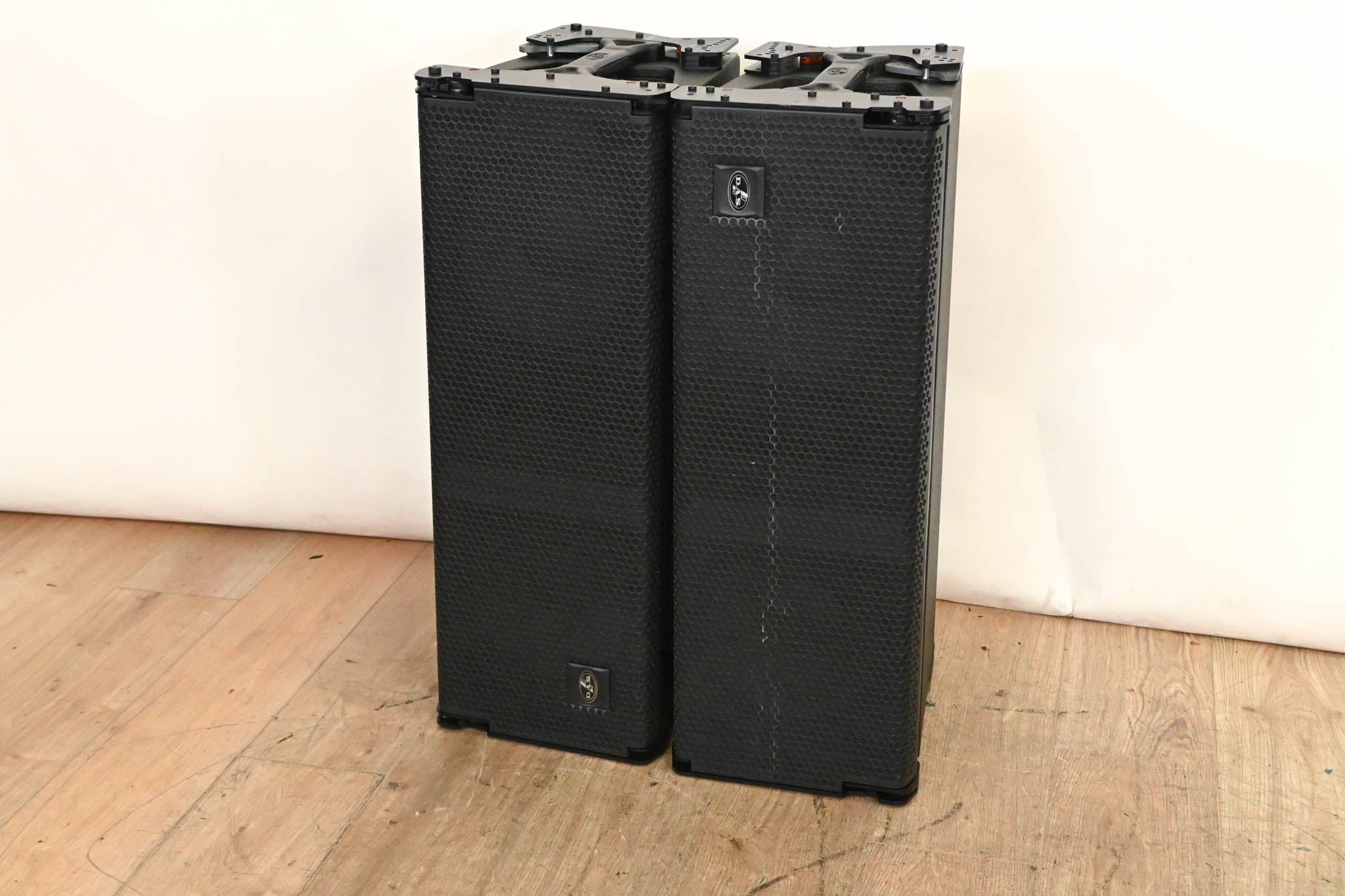 DAS Audio Event 210A 2x10" 3-Way Active Line Array Loudspeaker (PAIR)