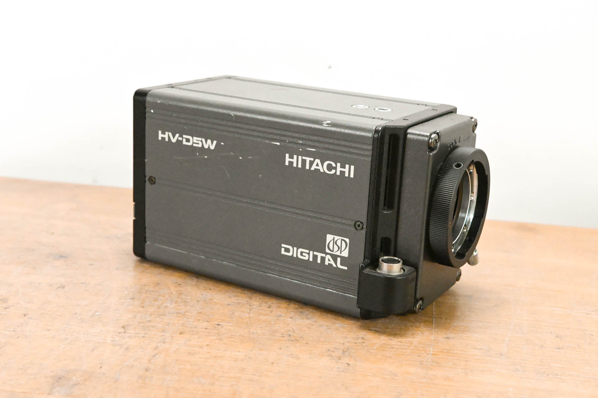 Hitachi HV-D5W High Performance SDTV Camera Body