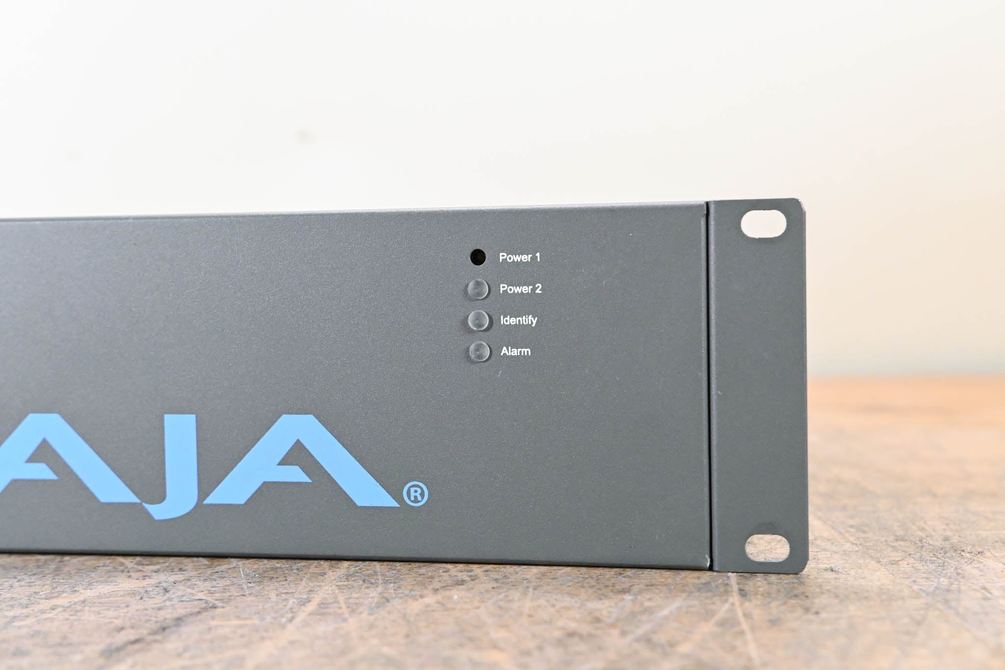 AJA KUMO 3232 2 RU Compact 3G-SDI Router