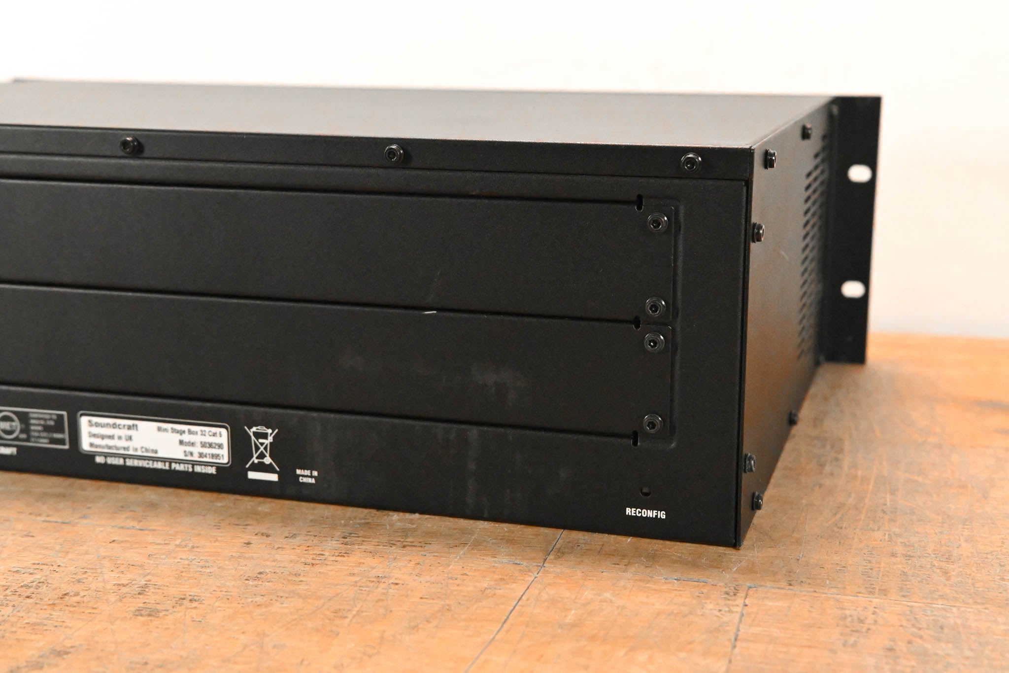 Soundcraft Mini Stagebox 32 Cat 5 32-Ch. Digital Stagebox with MADI Card