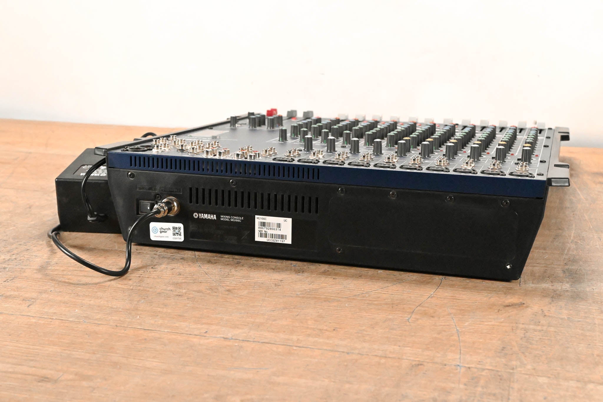 Yamaha MG166C 16-Channel Mixing Console