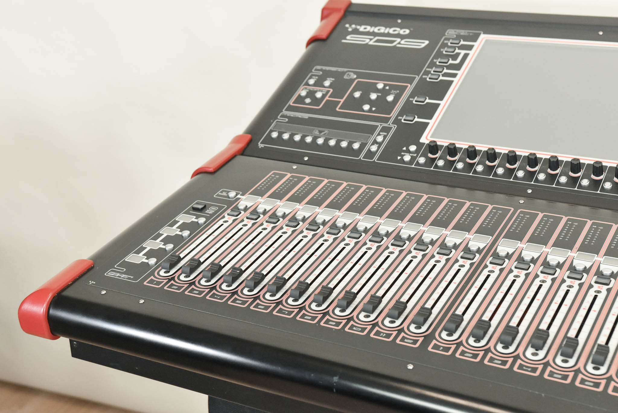 DiGiCo SD9 Digital Mixing Console with two D-Racks