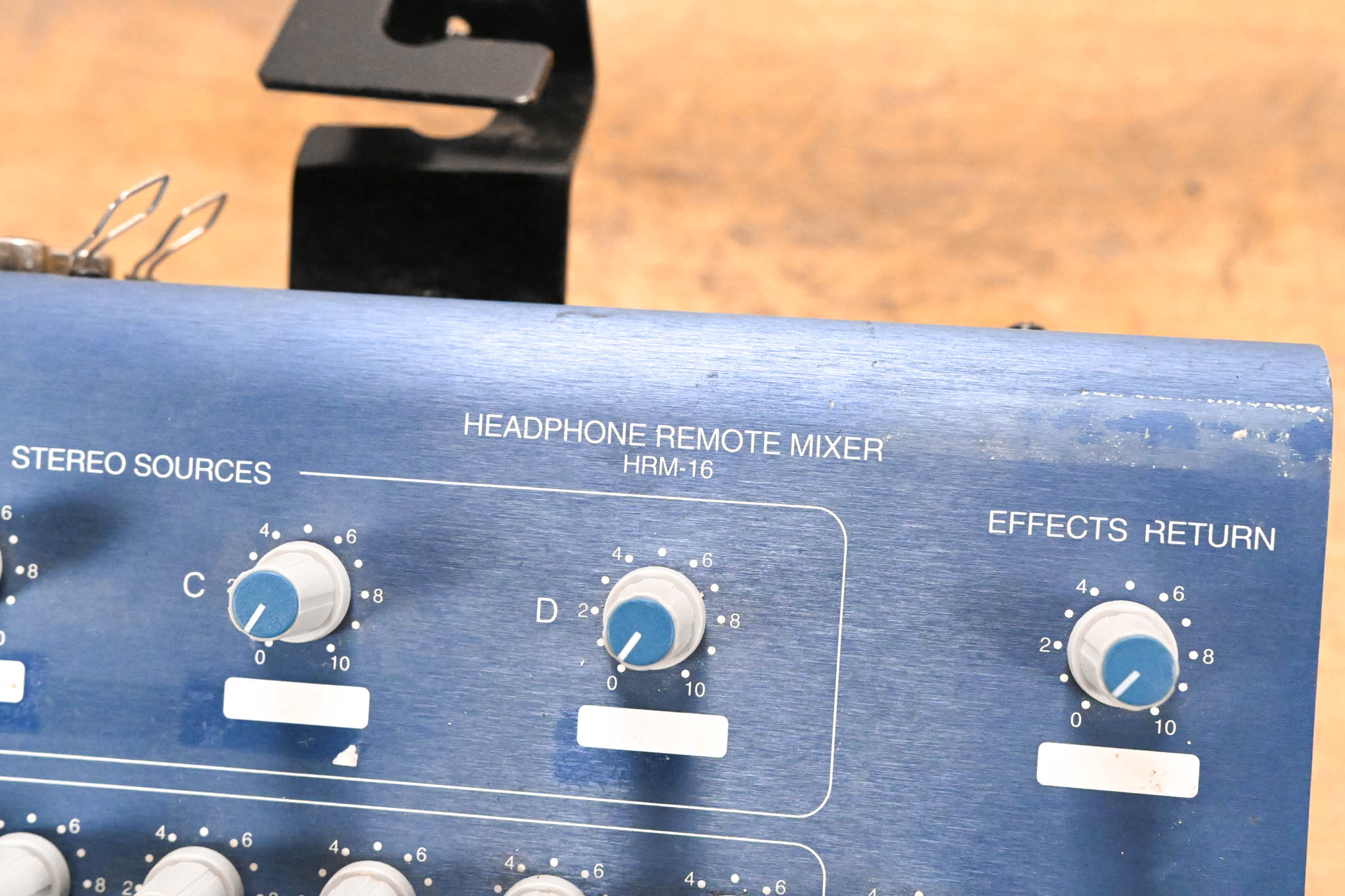 Furman HRM-16 16-Channel Headphone Mixing Station