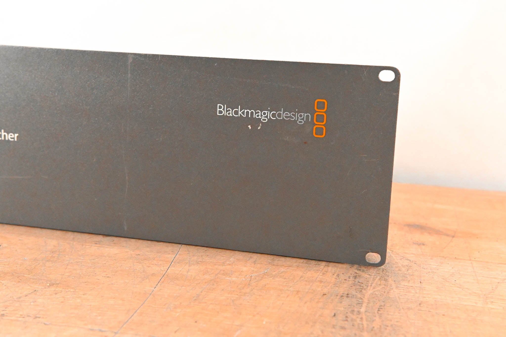 Blackmagic Design ATEM 2 M/E Production Switcher