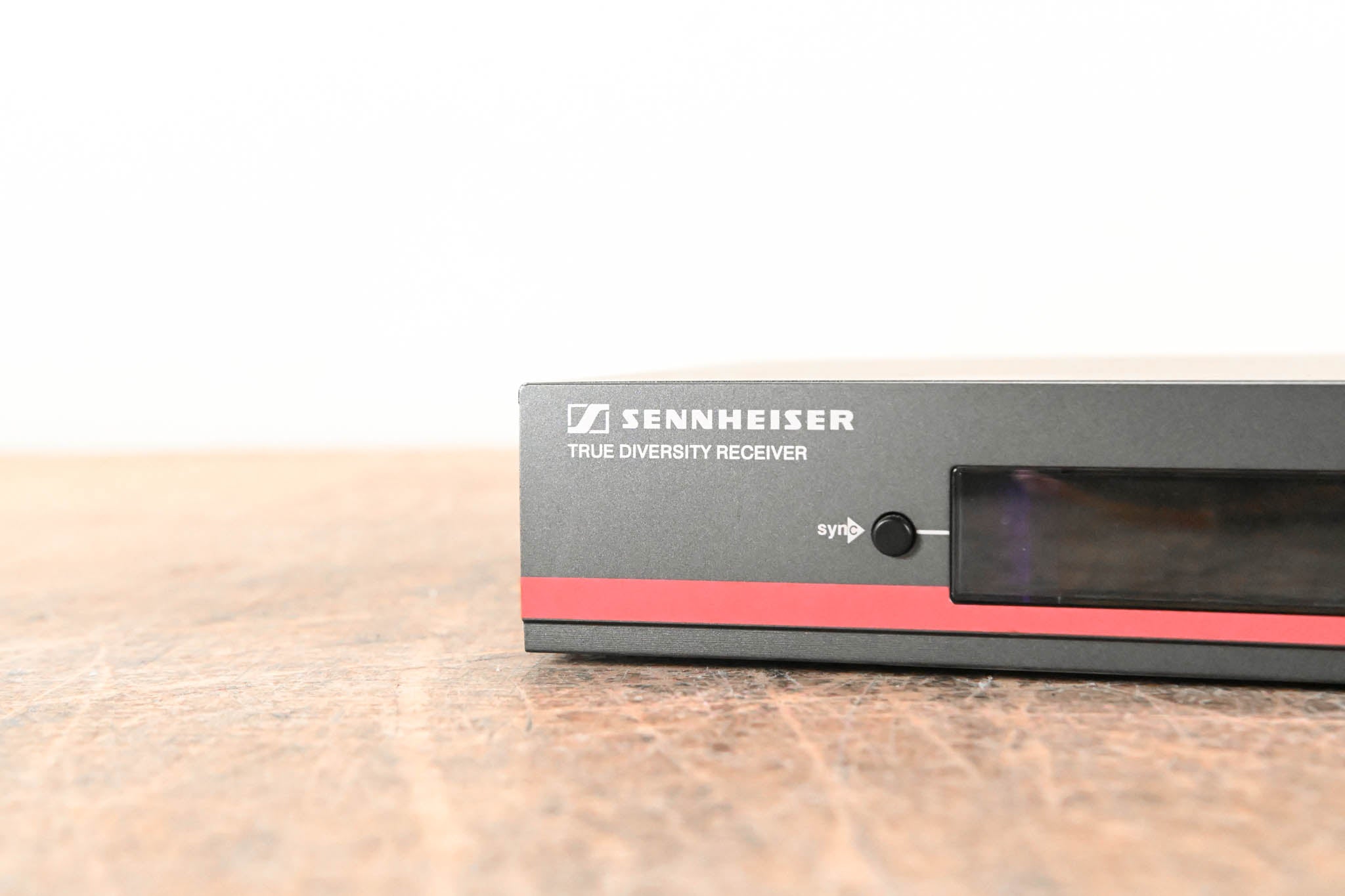 Sennheiser EM 100 G3 Wireless Receiver - 626-668 MHz (NO POWER SUPPLY)