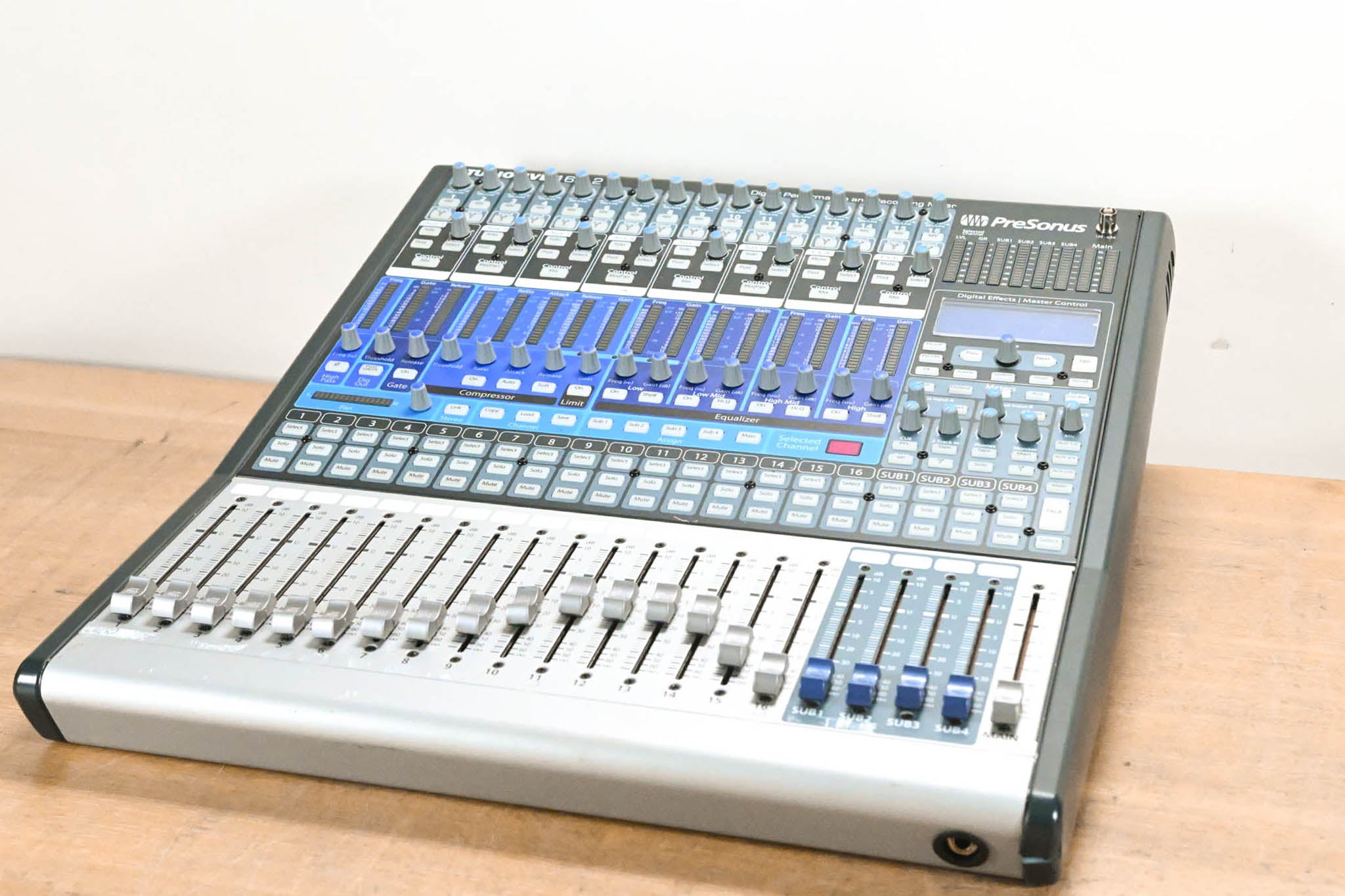 PreSonus StudioLive 16.4.2 16-Channel Digital Audio Mixer