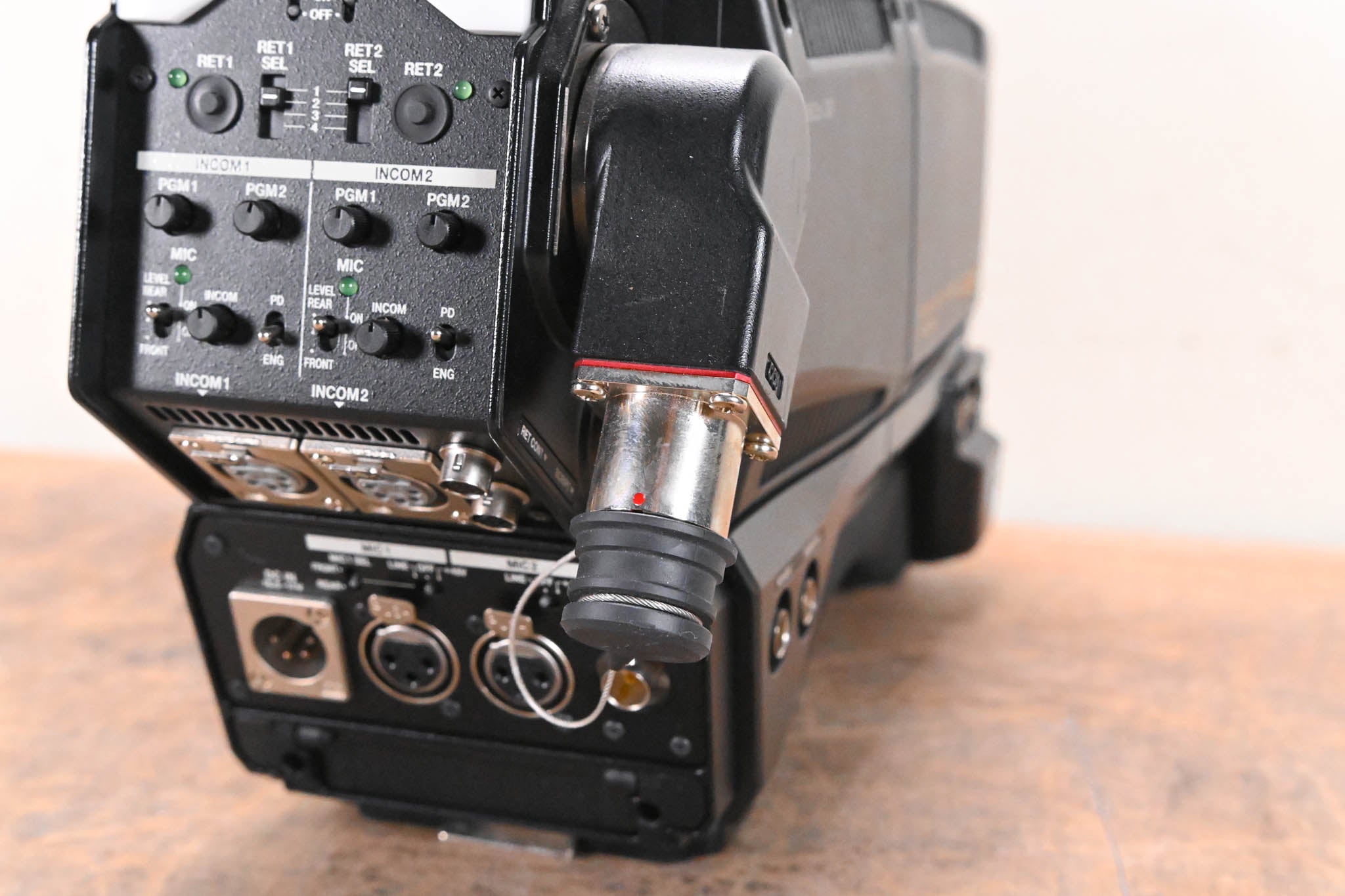 Hitachi Z-HD5500 HDTV Camera Body with CA-HF1200 Fiber Camera Adapter