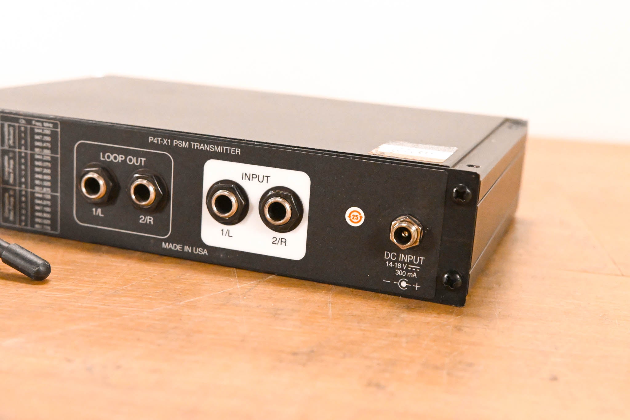 Shure PSM 400 In-Ear Monitoring System - X1 Band (NO POWER SUPPLY)