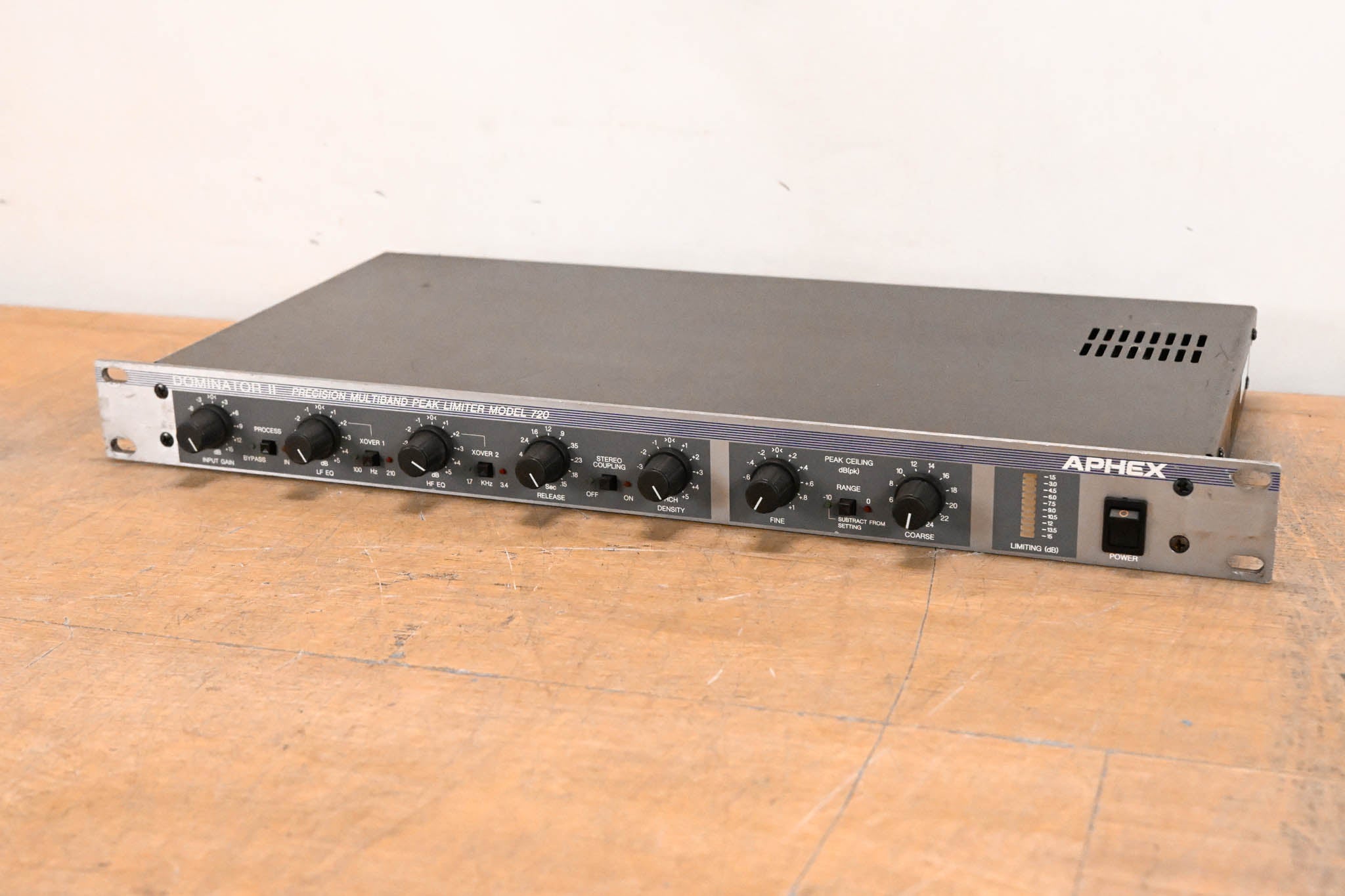 Aphex 720 DOMINATOR II Precision Multiband Peak Limiter
