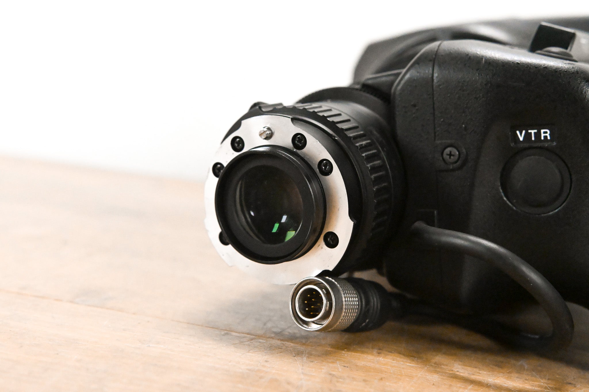 Fujinon Th16x5.5BRMU 1/3" Broadcast Zoom Lens - 1:1.4/5.5-88mm