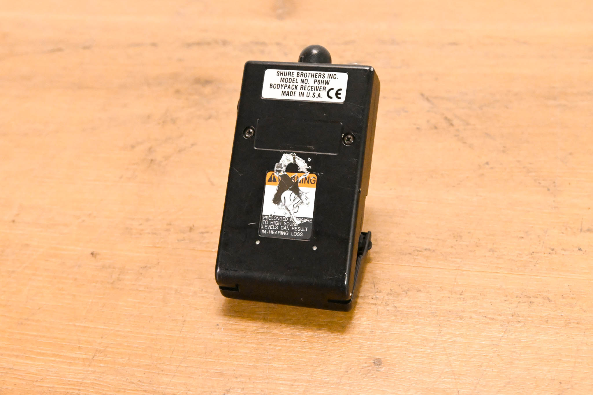 Shure P6HW Wired Bodypack Receiver