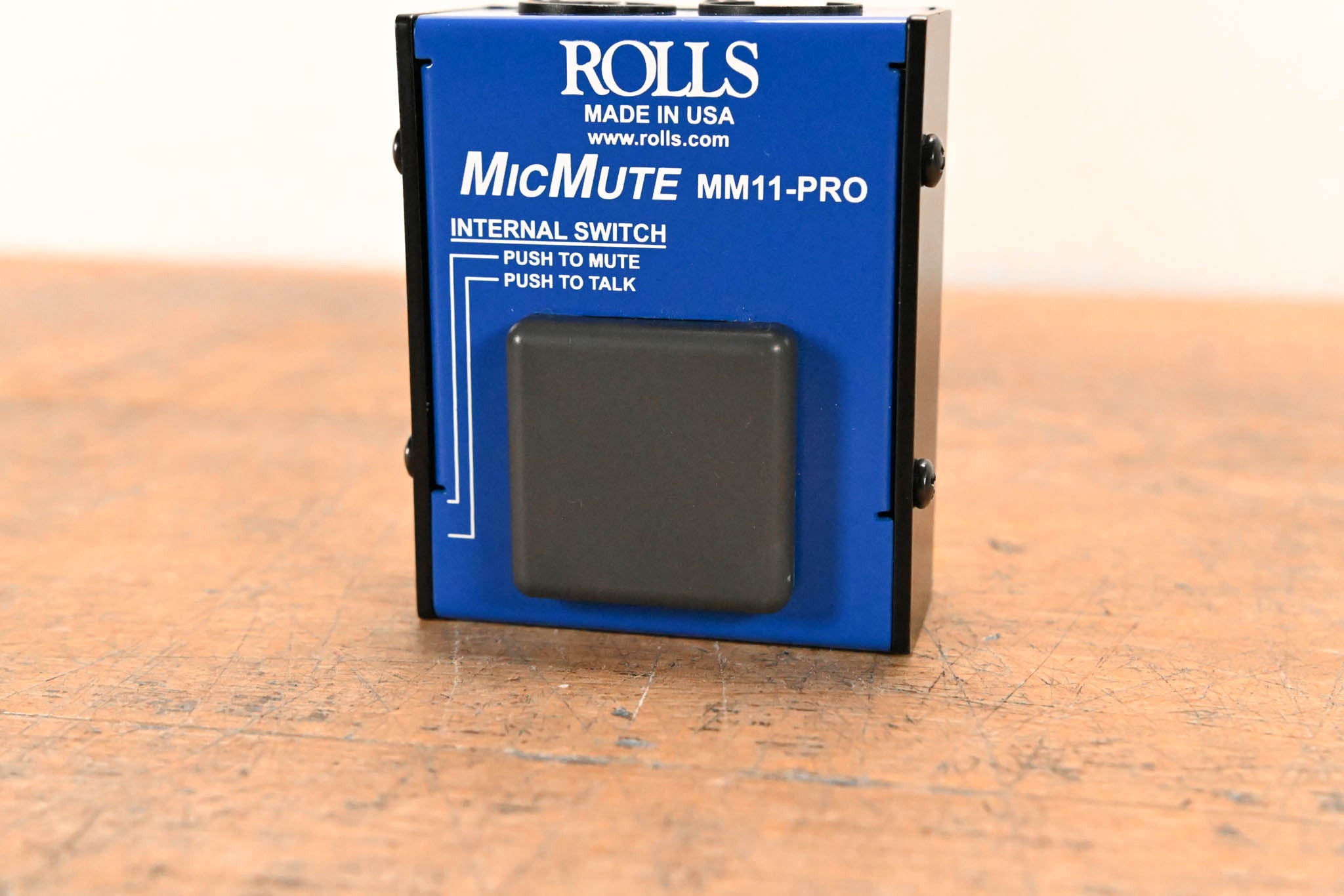Rolls MM11-Pro MicMute Microphone Mute/Talk Switch