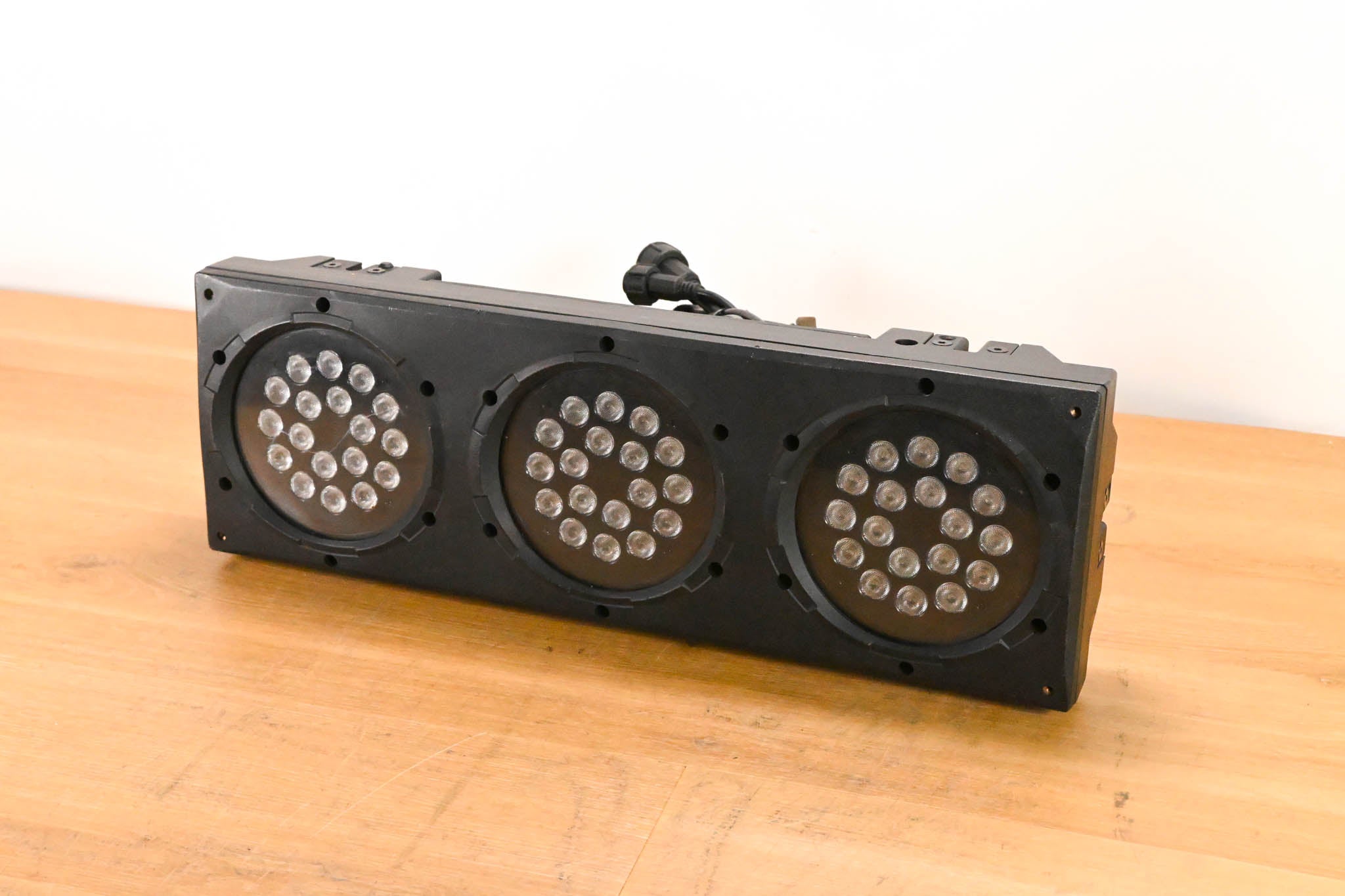 Chauvet COLORado 3 3p LED DMX Stage Wash Light (NO POWER SUPPLY)