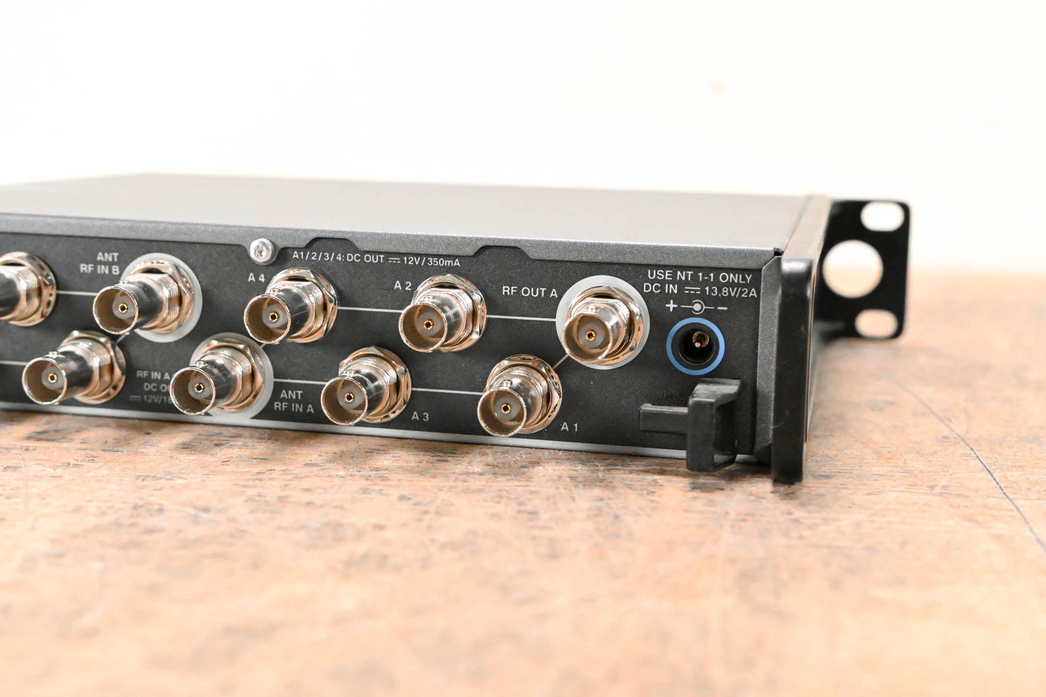Sennheiser ASA 1 Active Antenna Splitter - 500-870 MHz (NO POWER SUPPLY)