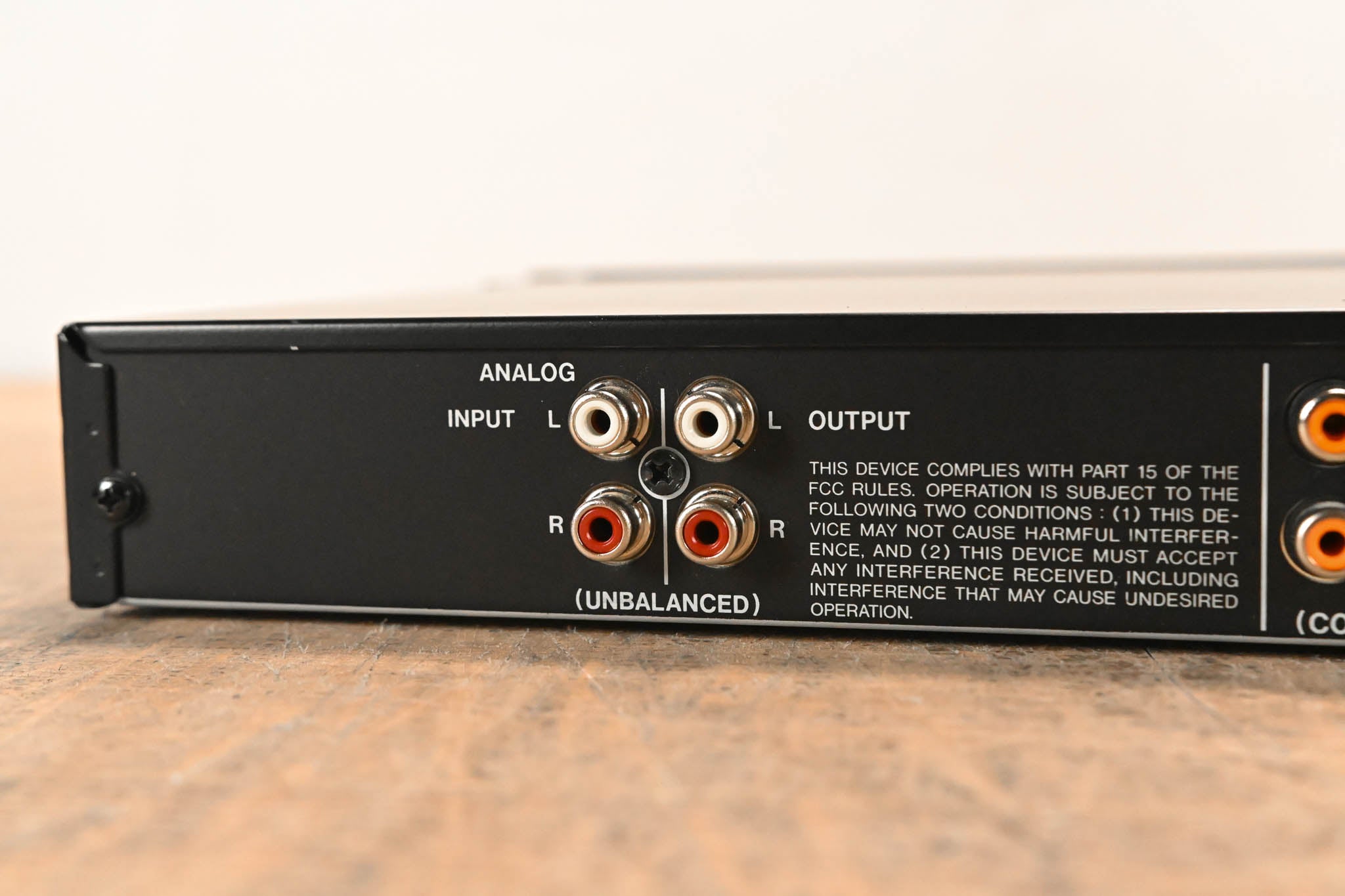 TASCAM SS-R100 Solid State Digital Digital Audio Recorder