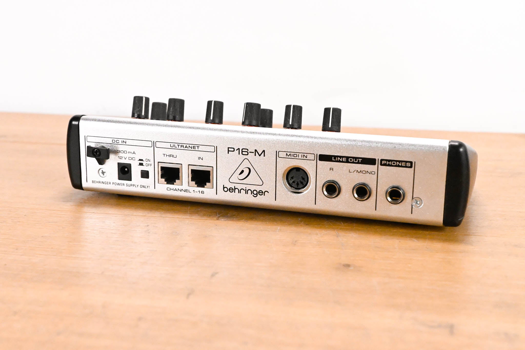 Behringer Powerplay P16-M 16-Channel Digital Personal Mixer