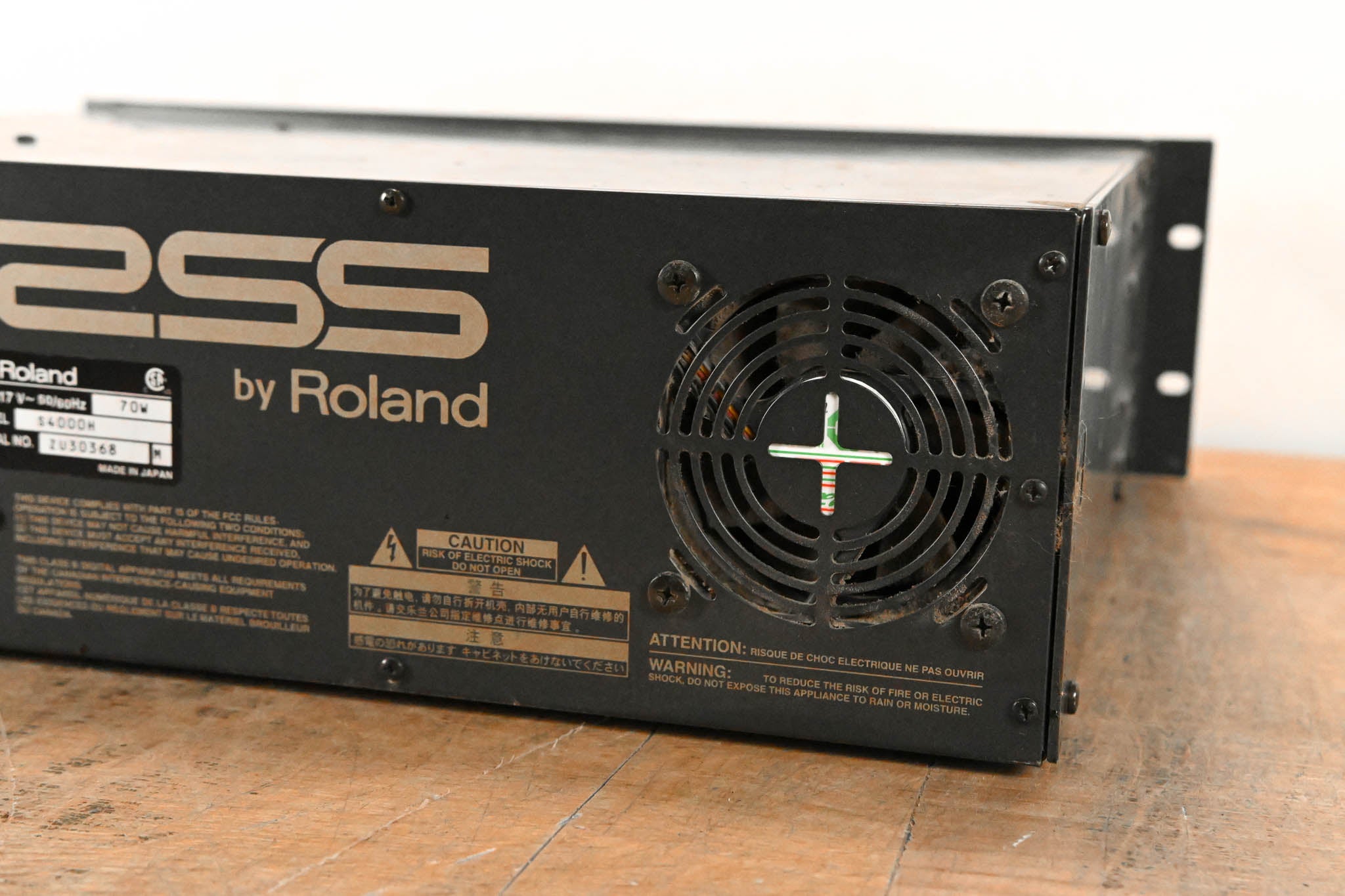 Roland S-4000H Digital Snake 32 x 8 Front of House Unit