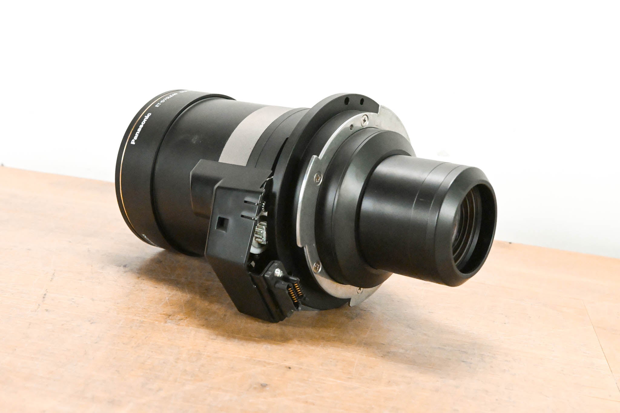 Panasonic ET-D75LE40 Zoom Lens for 3-Chip DLP Projector