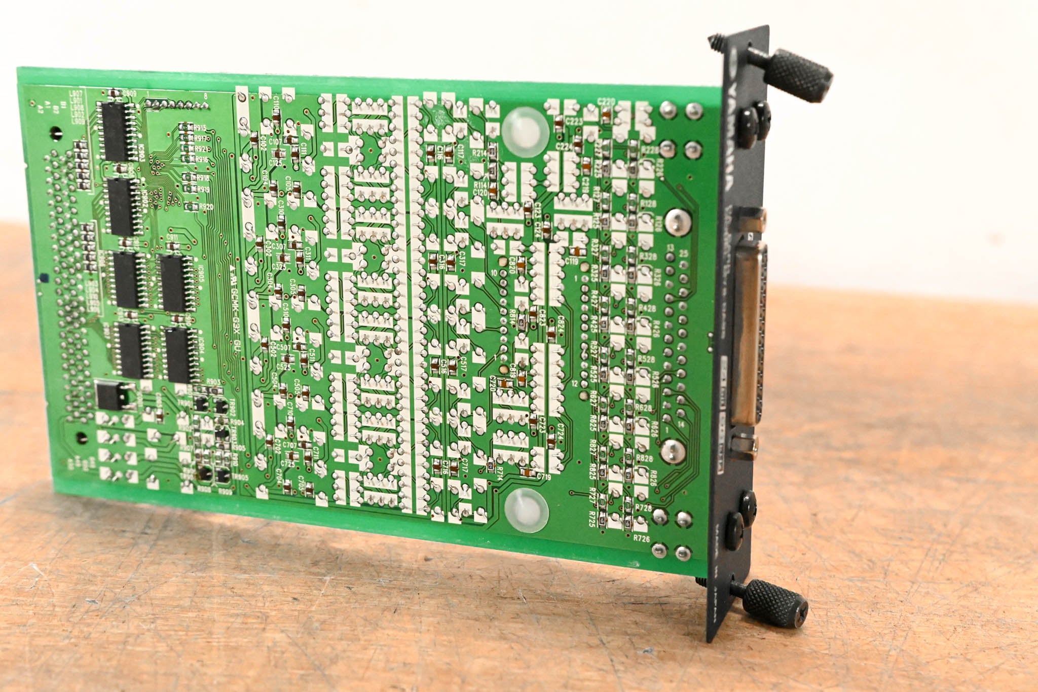 Yamaha MY8-DA96 24-bit, 96kHz 8-Channel Analog Output Card