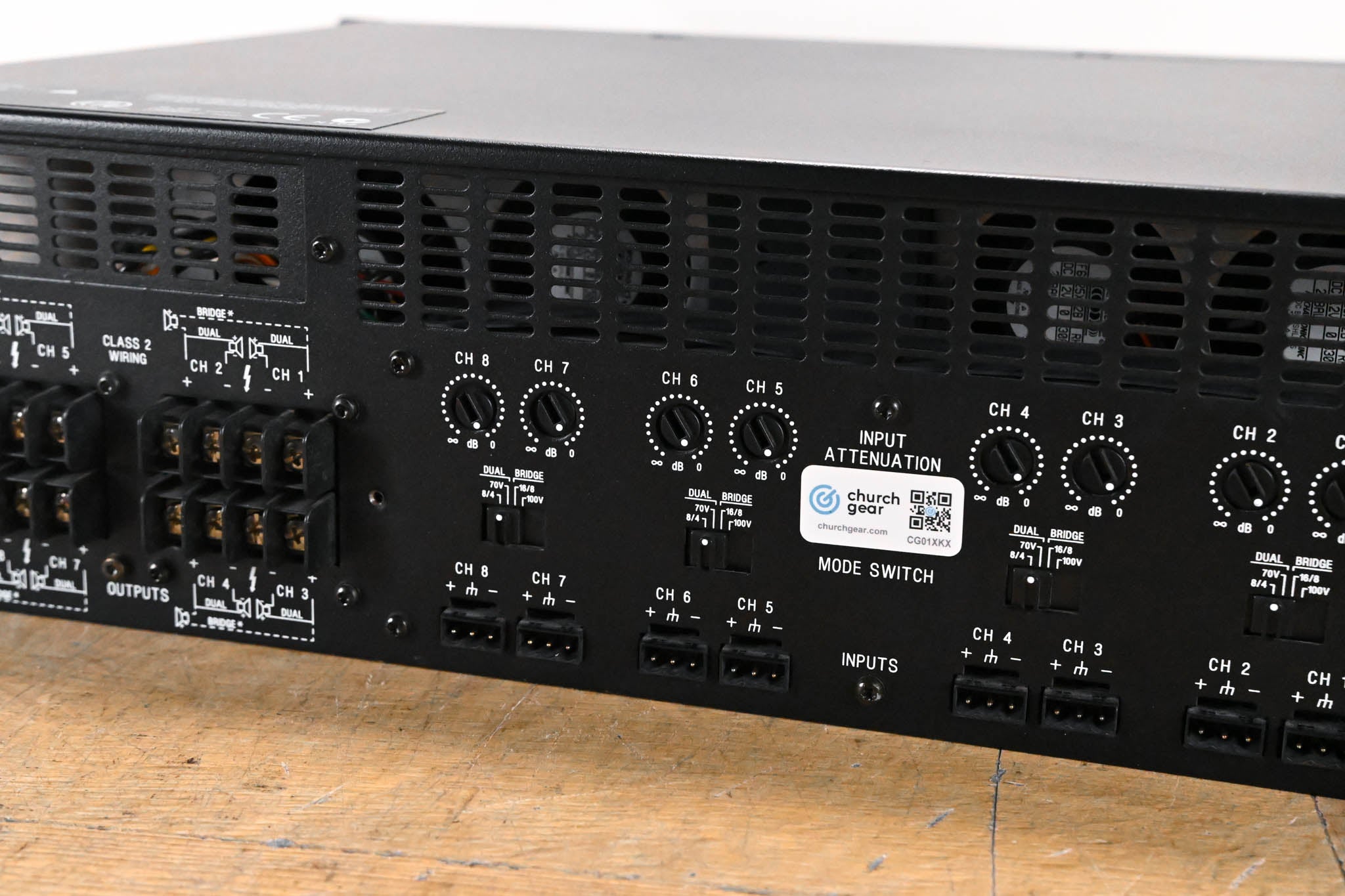 Crown CTs 8200 200W 8-Channel Power Amplifier