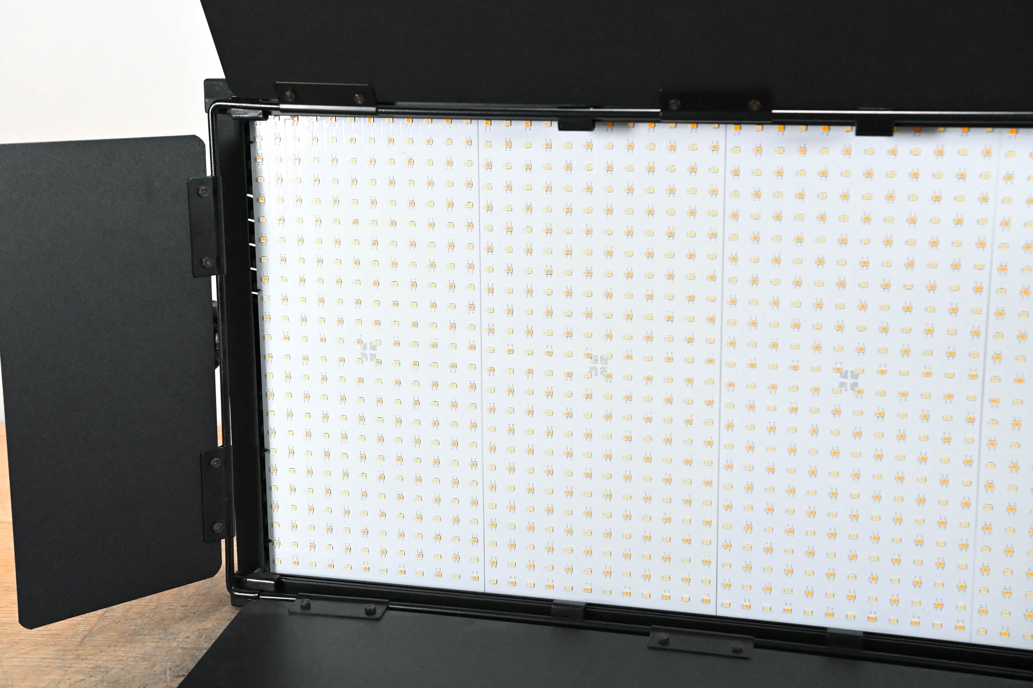 Mmbel B-112L-120W Bi-Color LED Panel Light