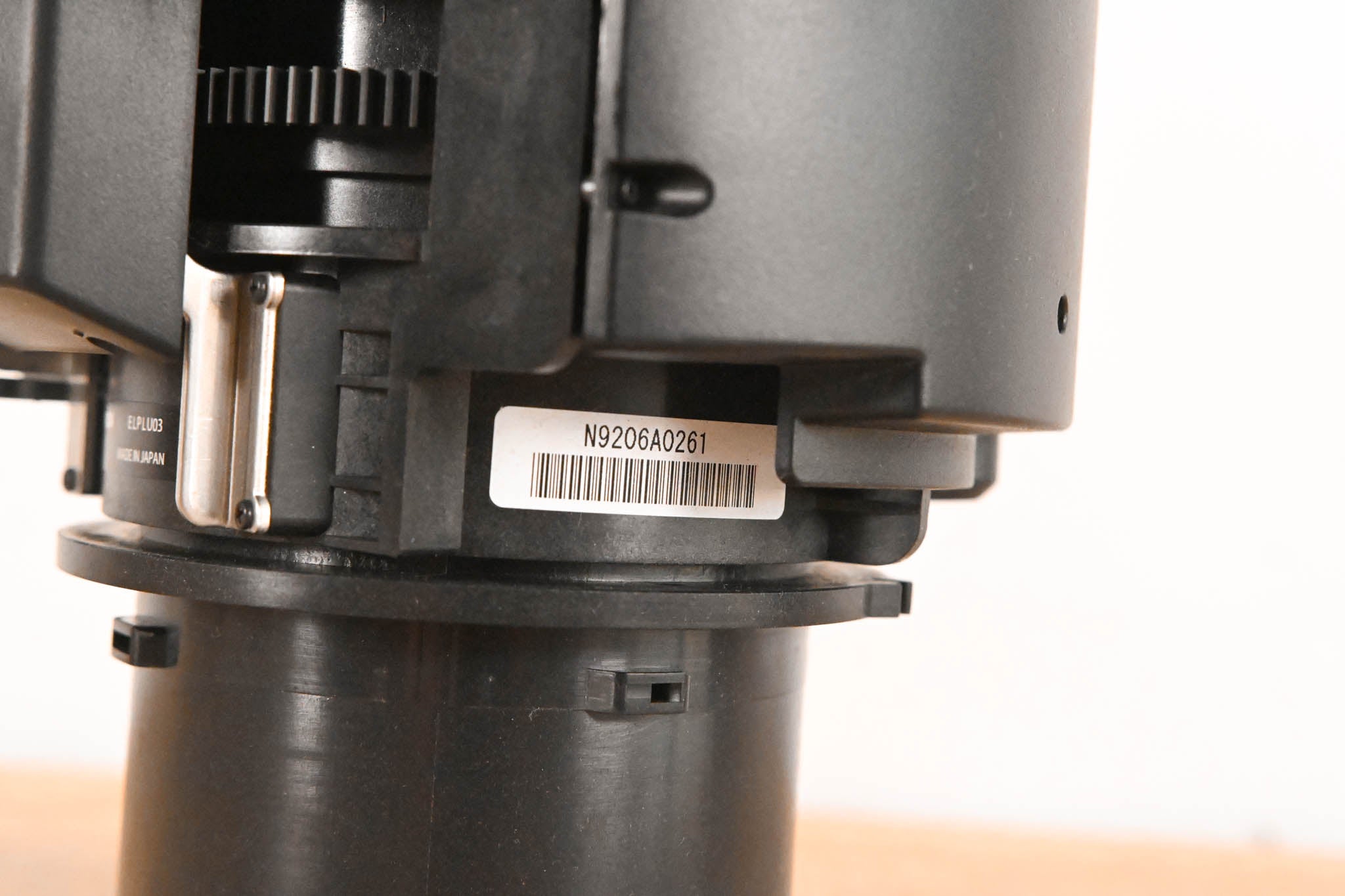 Epson ELPLU03 Wide Short Throw Zoom Lens #1