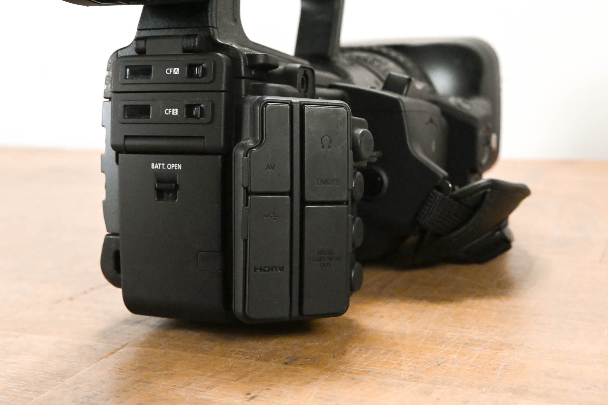 Canon XF305 Professional Camcorder