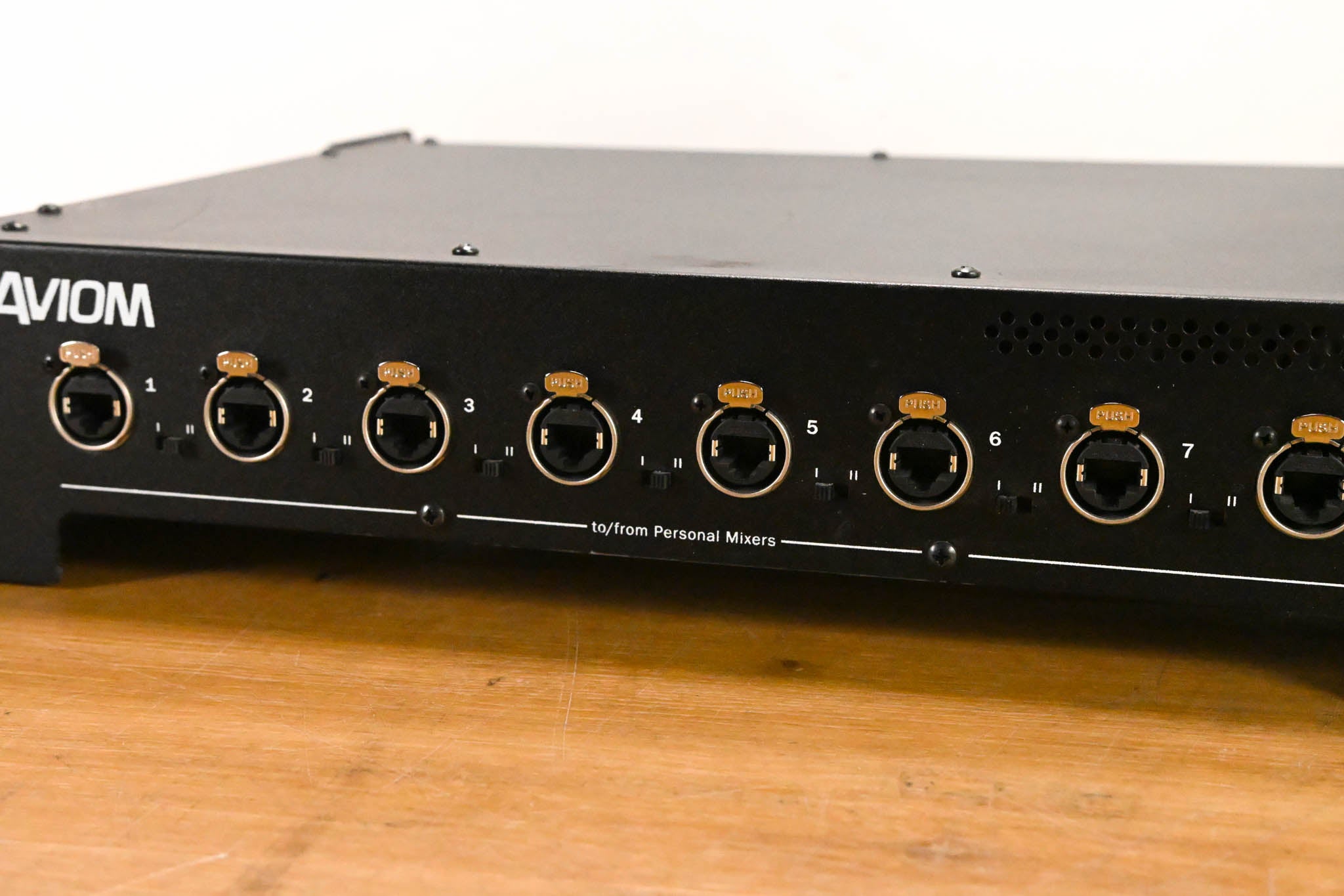 Aviom D800 A-Net Distributor