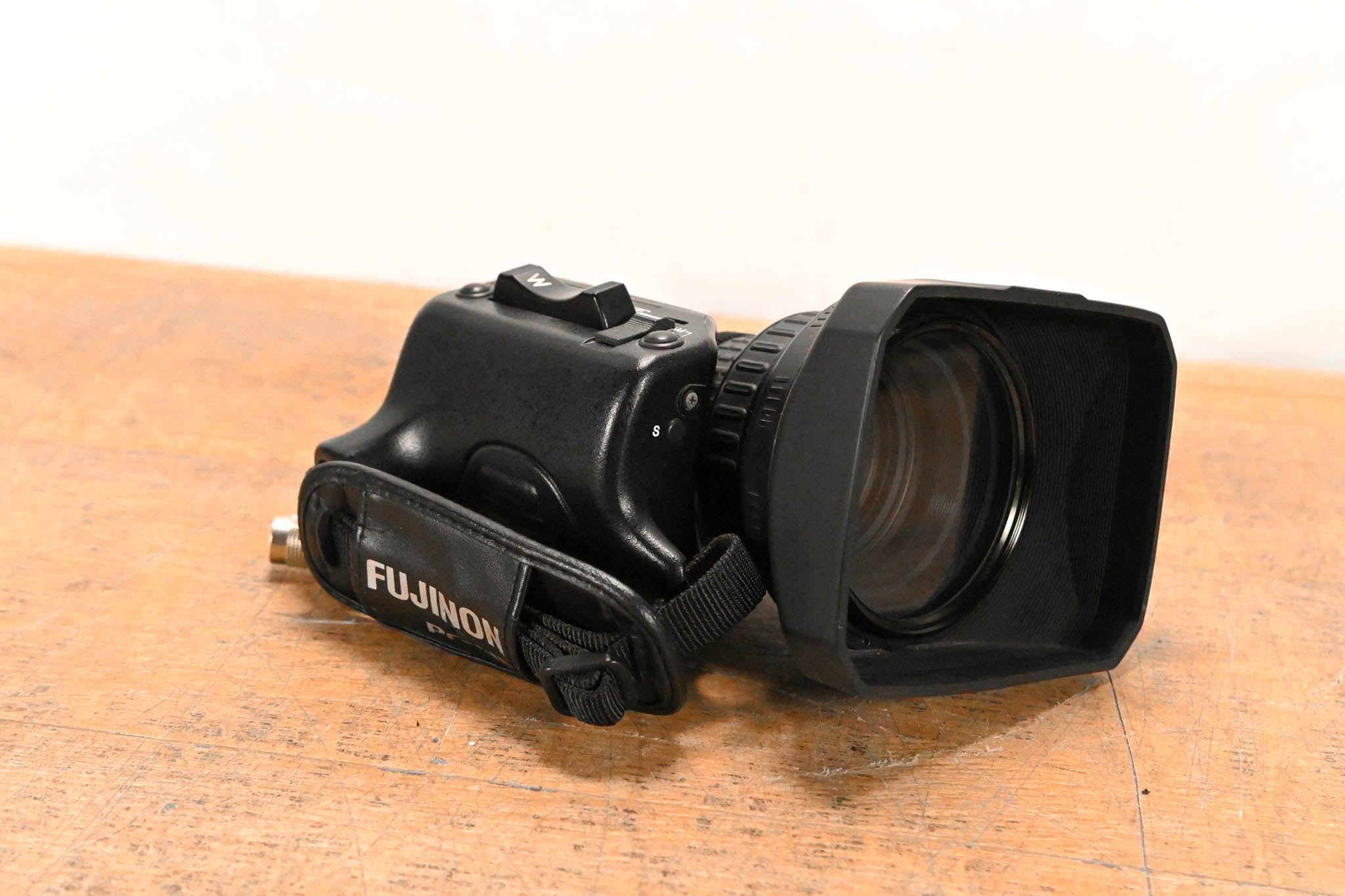 Fujinon Th16x5.5BRMU 1/3" Broadcast Zoom Lens - 1:1.4/5.5-88mm