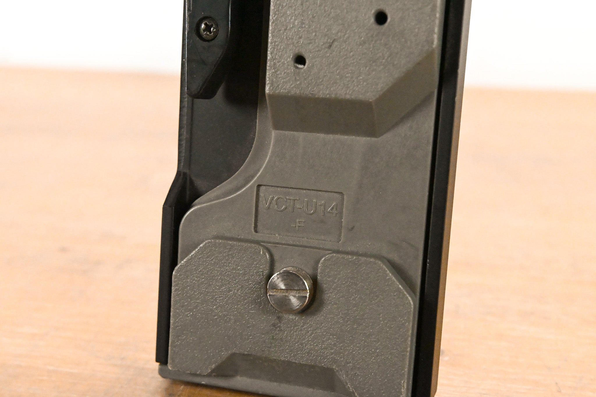 Sony VCT-U14-F Quick Release Tripod Adapter