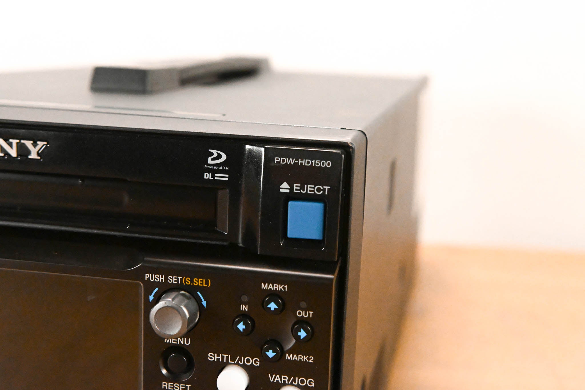 Sony PDW-HD1500 XDCAM HD422 Professional Disc Recorder/Player
