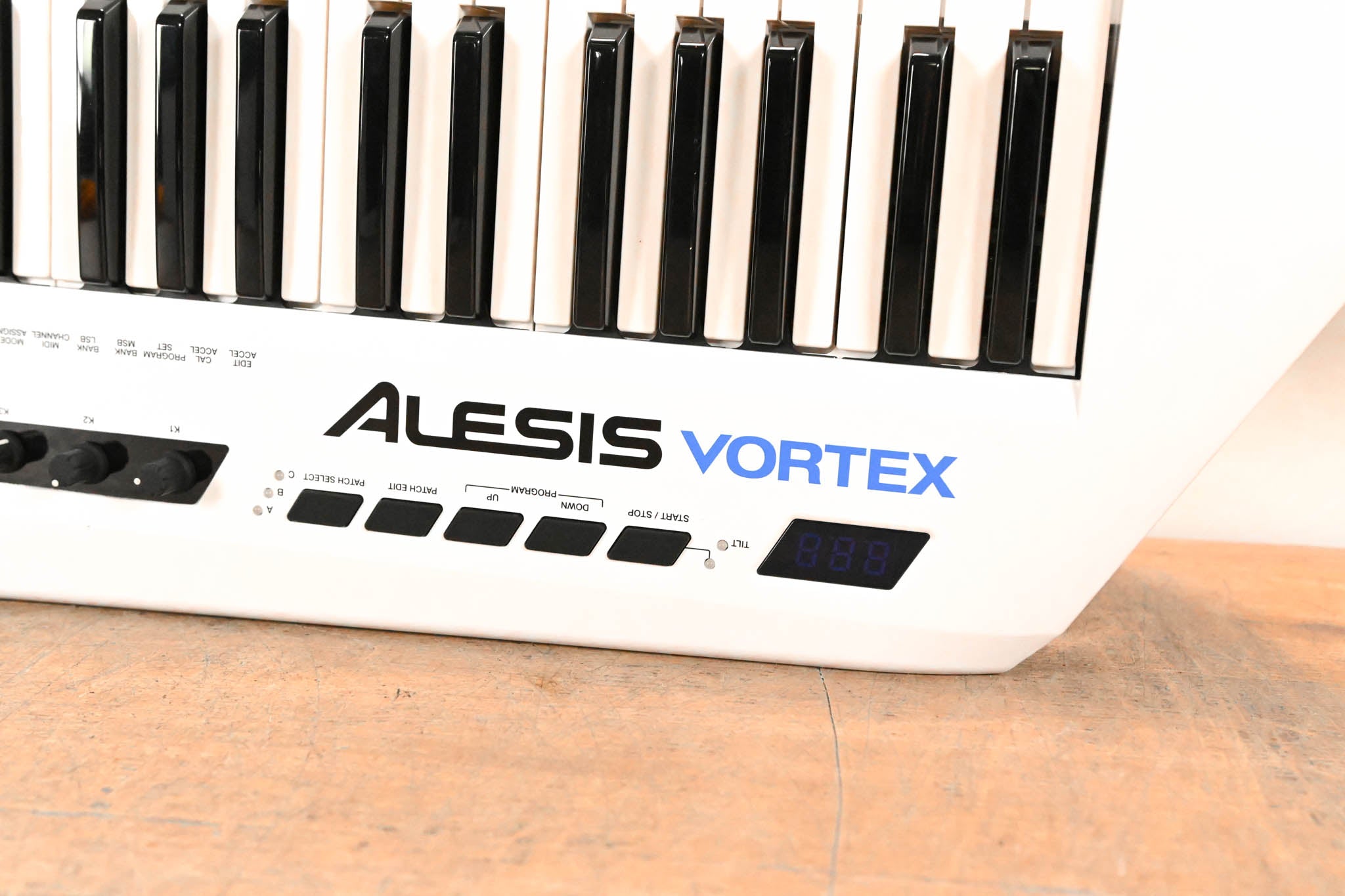 Alesis Vortex USB/MIDI Keytar Controller (NO POWER SUPPLY)