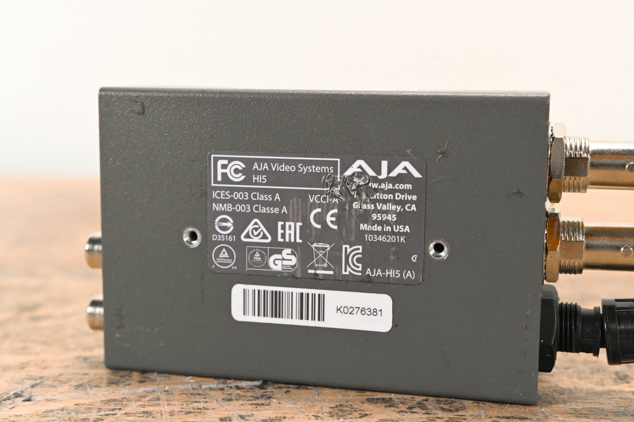 AJA HI5 HD/SD-SDI to HDMI Video and Audio Converter